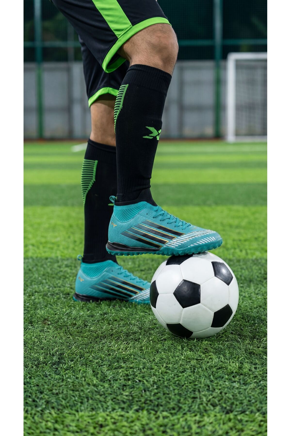 QUNDIR Erkek Triko Çoraplı Halı Saha Krampon Futbol Spor Ayakkabısı