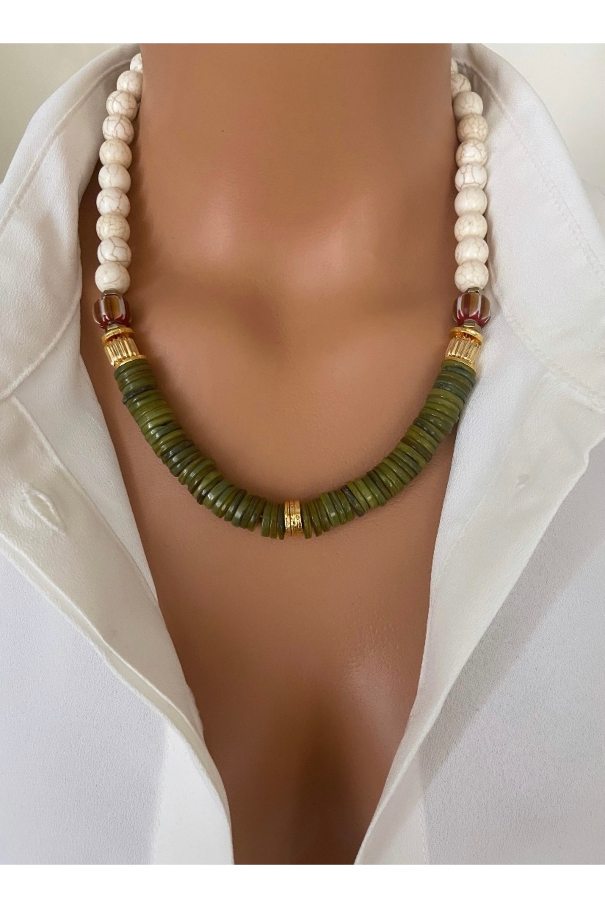 NATURAL STONE Green Washer Psoriasis Stone Handmade Nepal Beads Detail BOHEMIAN Women Summer Necklace (In Gift Box)