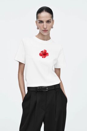 Hira Clothing Clean Girl Style Gül Baskılı Oversize Pamuklu T-Shirt
