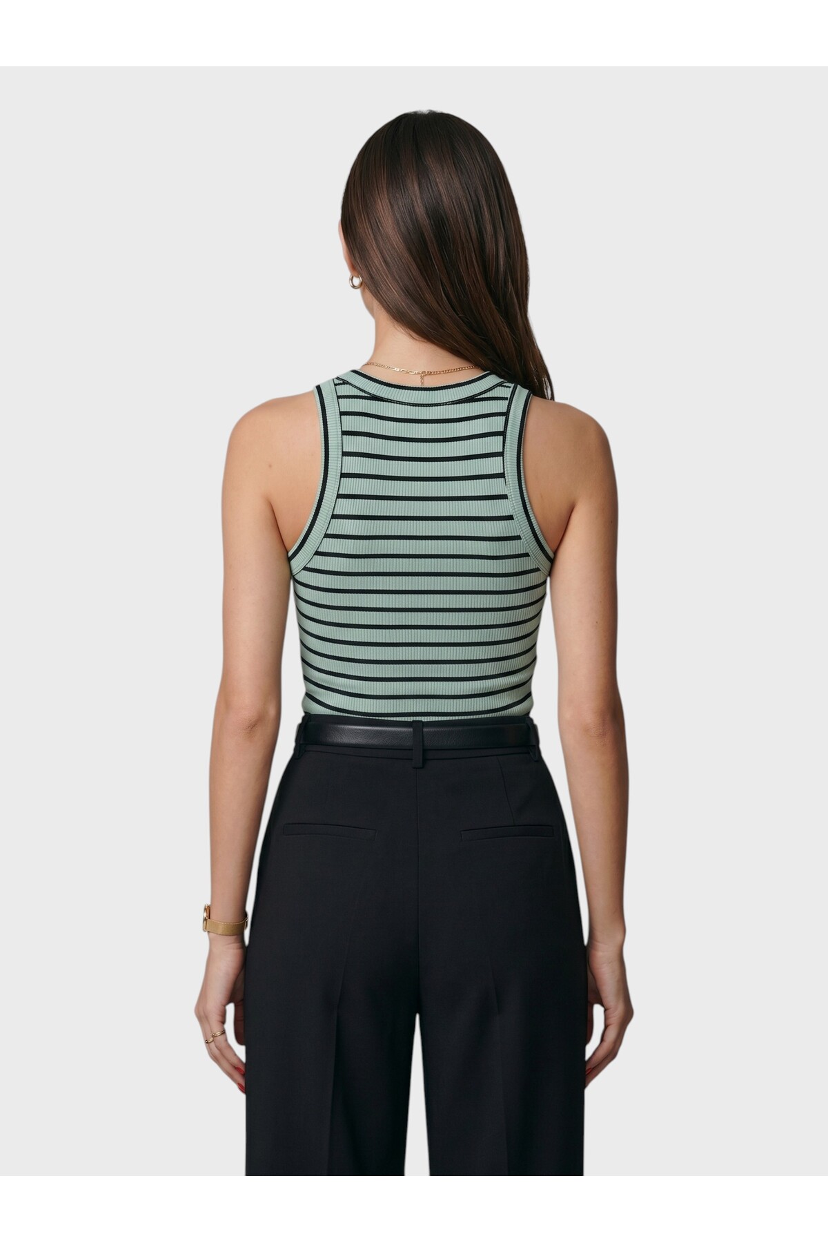 Kadın Halter Yaka Basic Body Slim Fit Dar Kalıp Likralı Vücuda Oturan Bodysuit - Haki 5