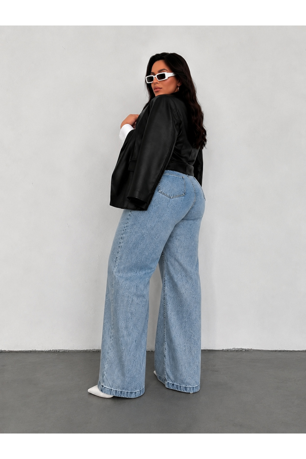 connemara  Büyük Beden Likralı Kadın Açık Mavi Yüksek Bel Wide Leg Jean Pantolon - Görsel 2