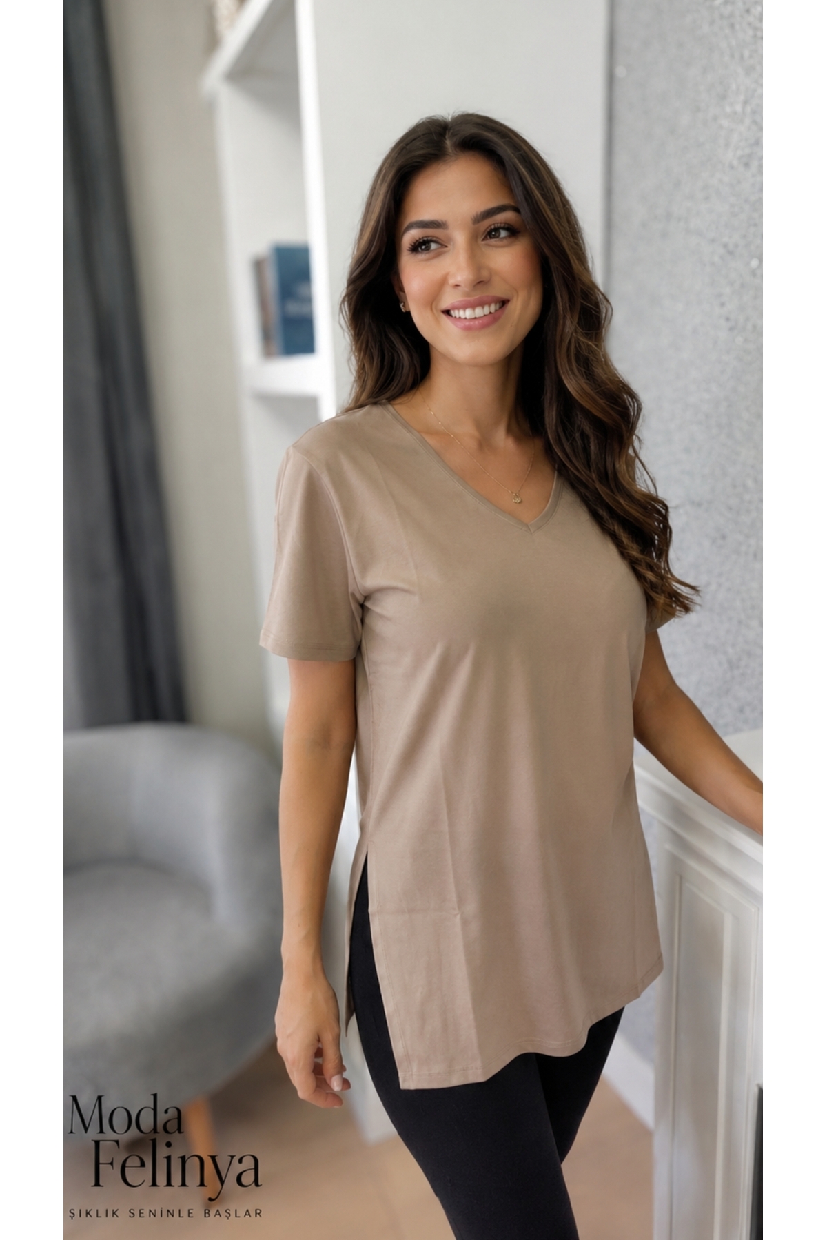 WOMEN'S SHORT SLEEVE BROWN COLOR IDEAL FOR USE ON TIGHTS TUNIC T-SHIRT WITH SLIT DETAIL