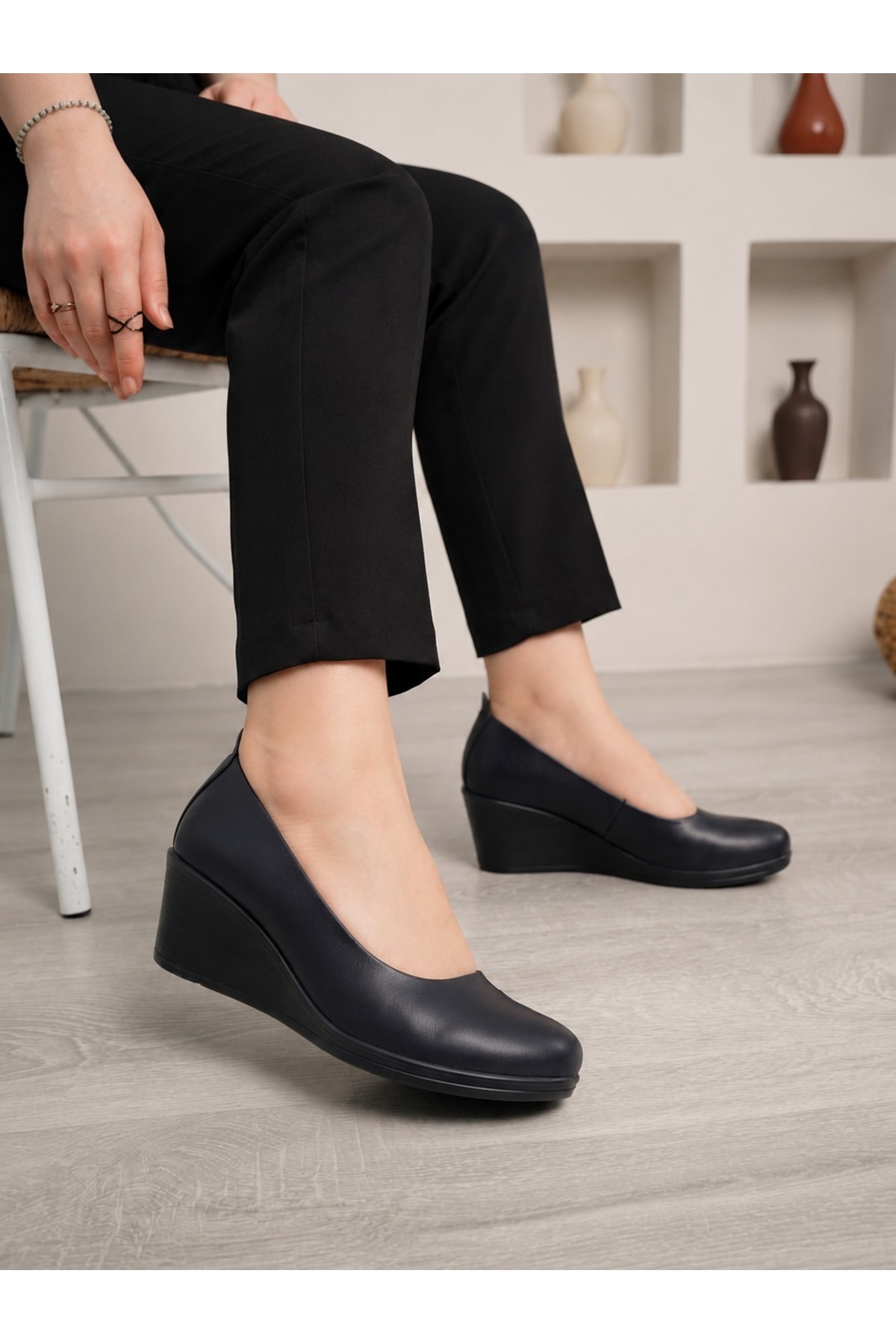 Garmoda Hakiki Deri Kadın Günlük Düz LACİ Dolgu Topuk Ayakkabı görsel 7