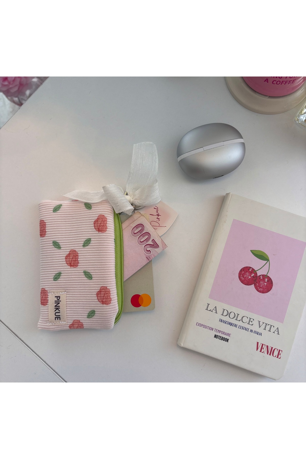 PİNKUE Çiçek Desenli Mini Kartlık & Çanta Charmı | Kartlık, Bozuk Para Cüzdanı, AirPods Kılıfı ve Anahtarlık Organizer