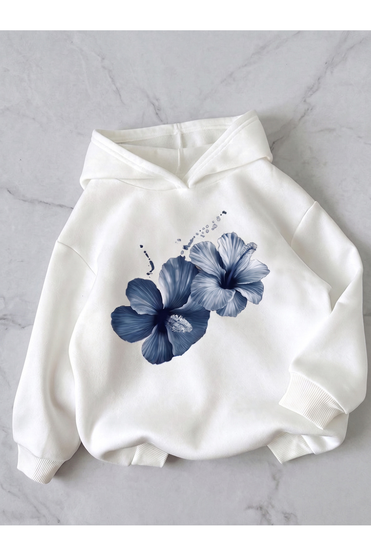 Mavi Çiçekli 3 İplik Kapüşonlu Sweatshirt Oversize Kışlık %100 Pamuk — سفید MARECASHMAVİÇİCEKLİSWEAT4043