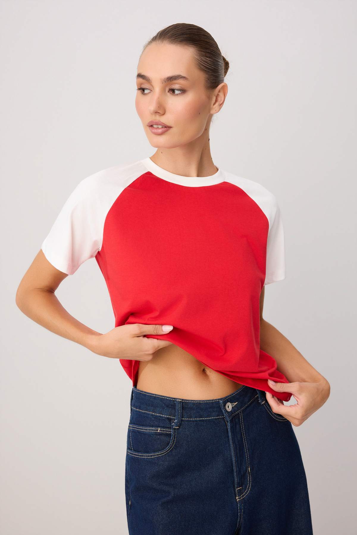 Trendyolmilla Kırmızı Düz Regular Bisiklet Yaka Reglan Kol Kısa %100 Pamuk Örme T-Shirt TWOSS26TS00323