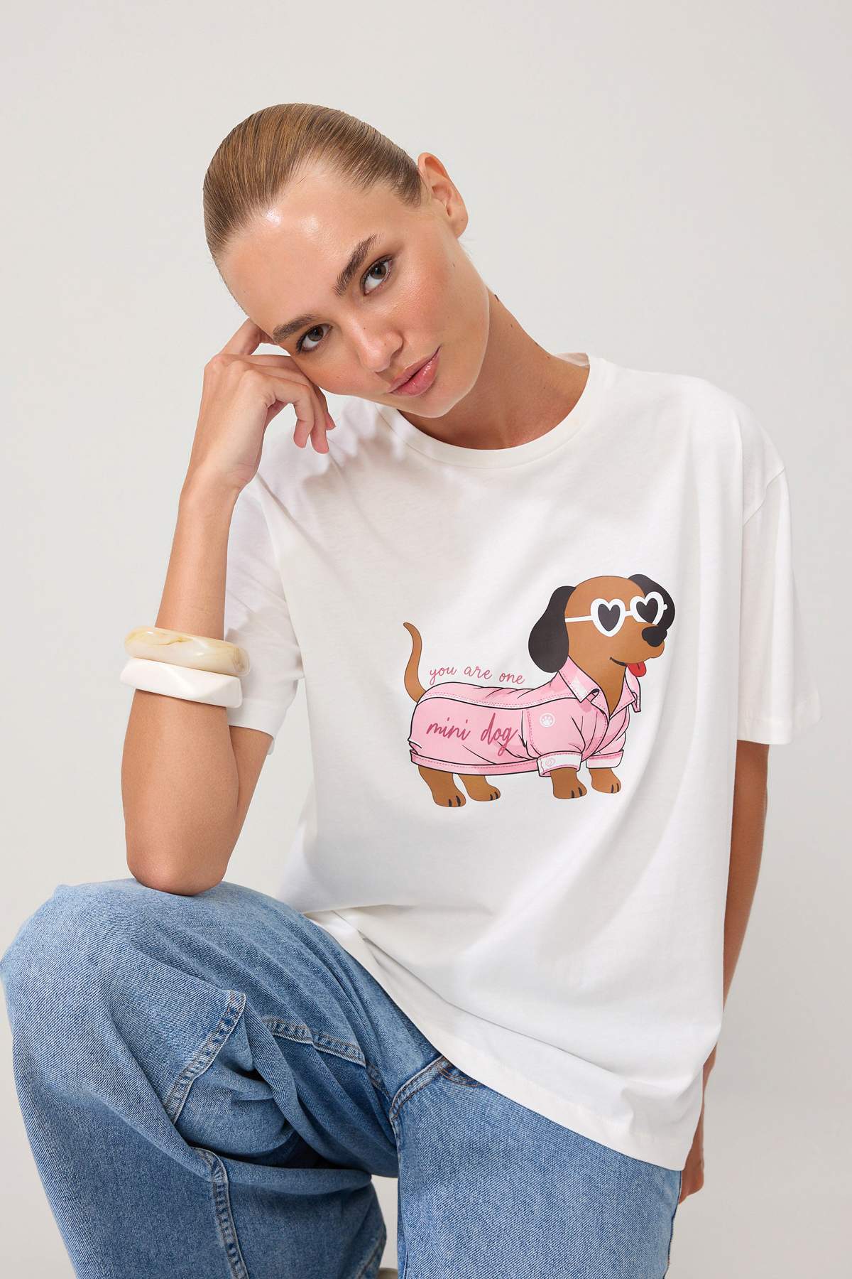 Trendyolmilla Ekru Regular/Normal Kalıp Düşük Kol Kısa Kollu Tok %100 Pamuk Örme T-shirt TWOSS26TS00384