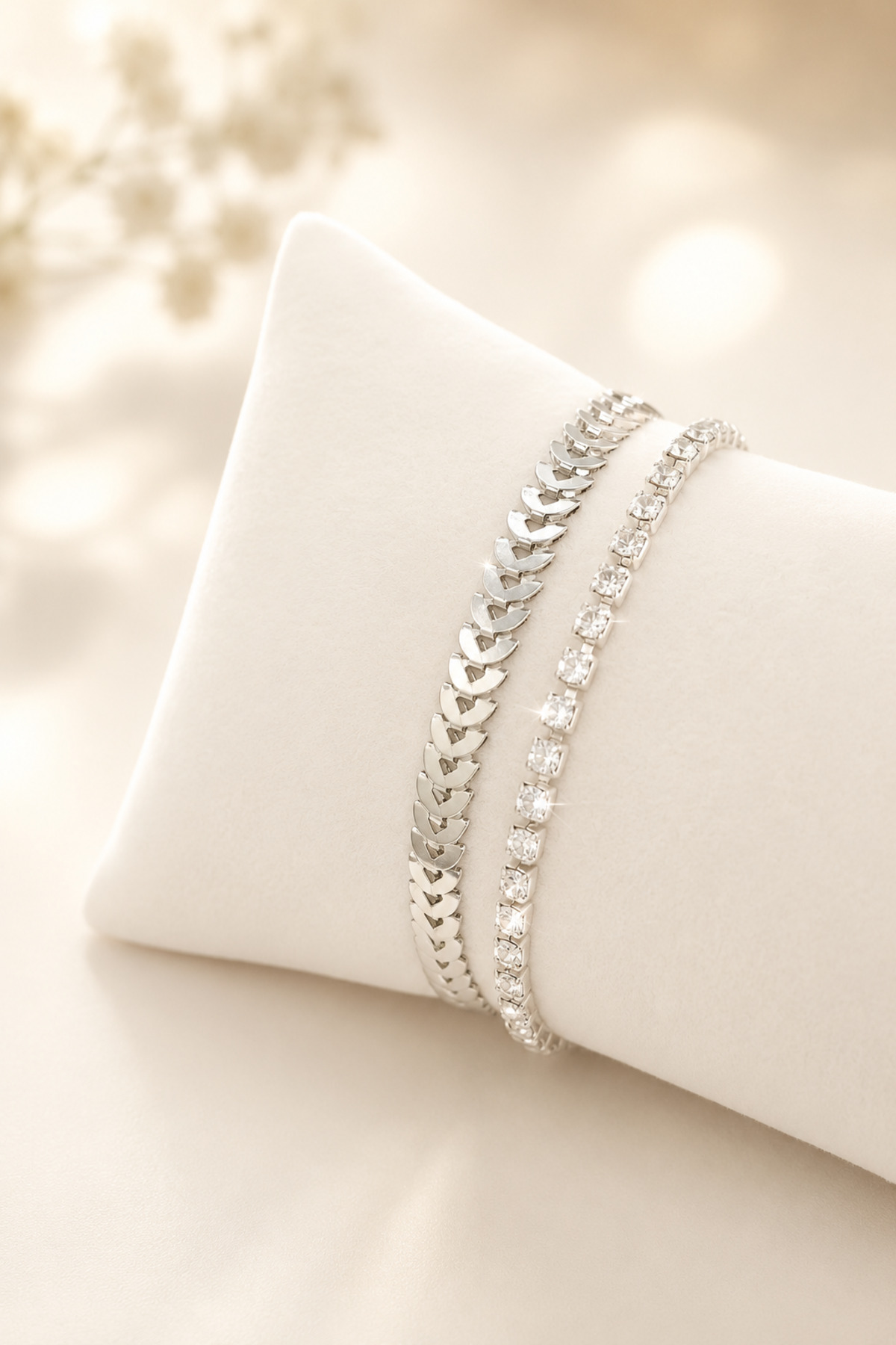 Zircon Stone and Fish Back Detailed Silver Color 2-Piece Bracelet Combination