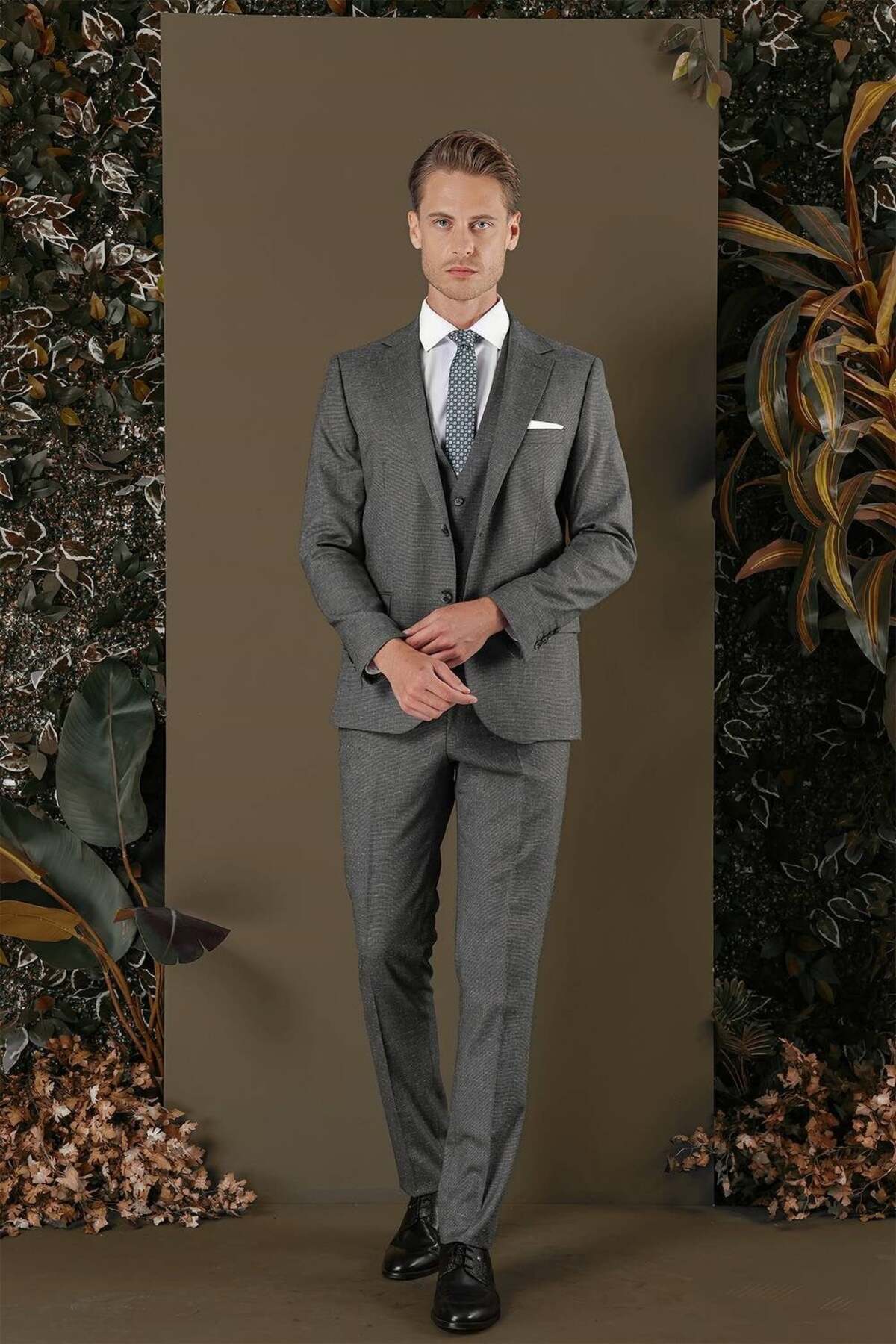 Slim Fit Mono Collar Textured Dark Grey Vest Suit TK 873 — رنگارنگ TK873Y1122 — تصویر 2 از 8
