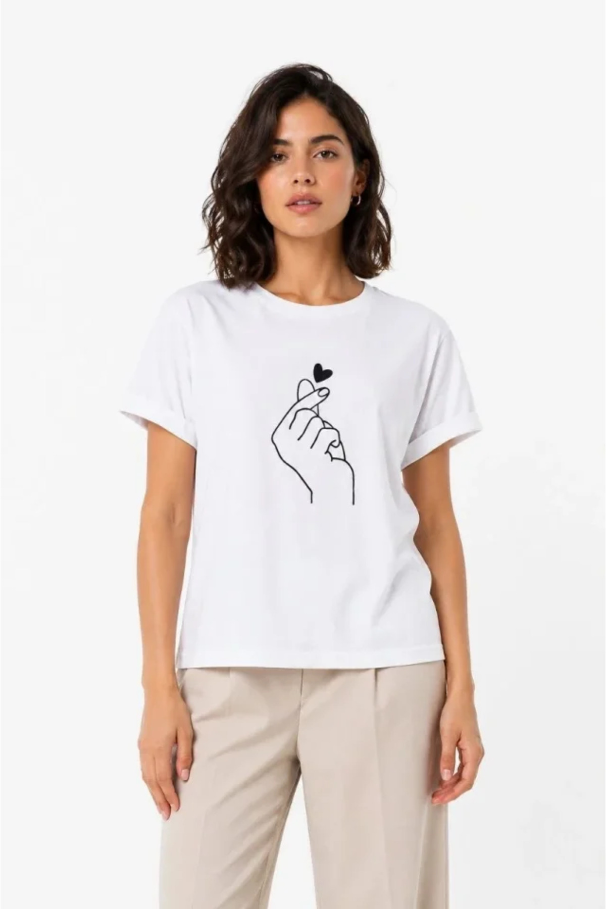 Kore Parmak Kalp Aşk Temalı Minimal Baskılı Tişört Yazlık Kısa Kol T-Shirt - Beyaz alternatif görünüm