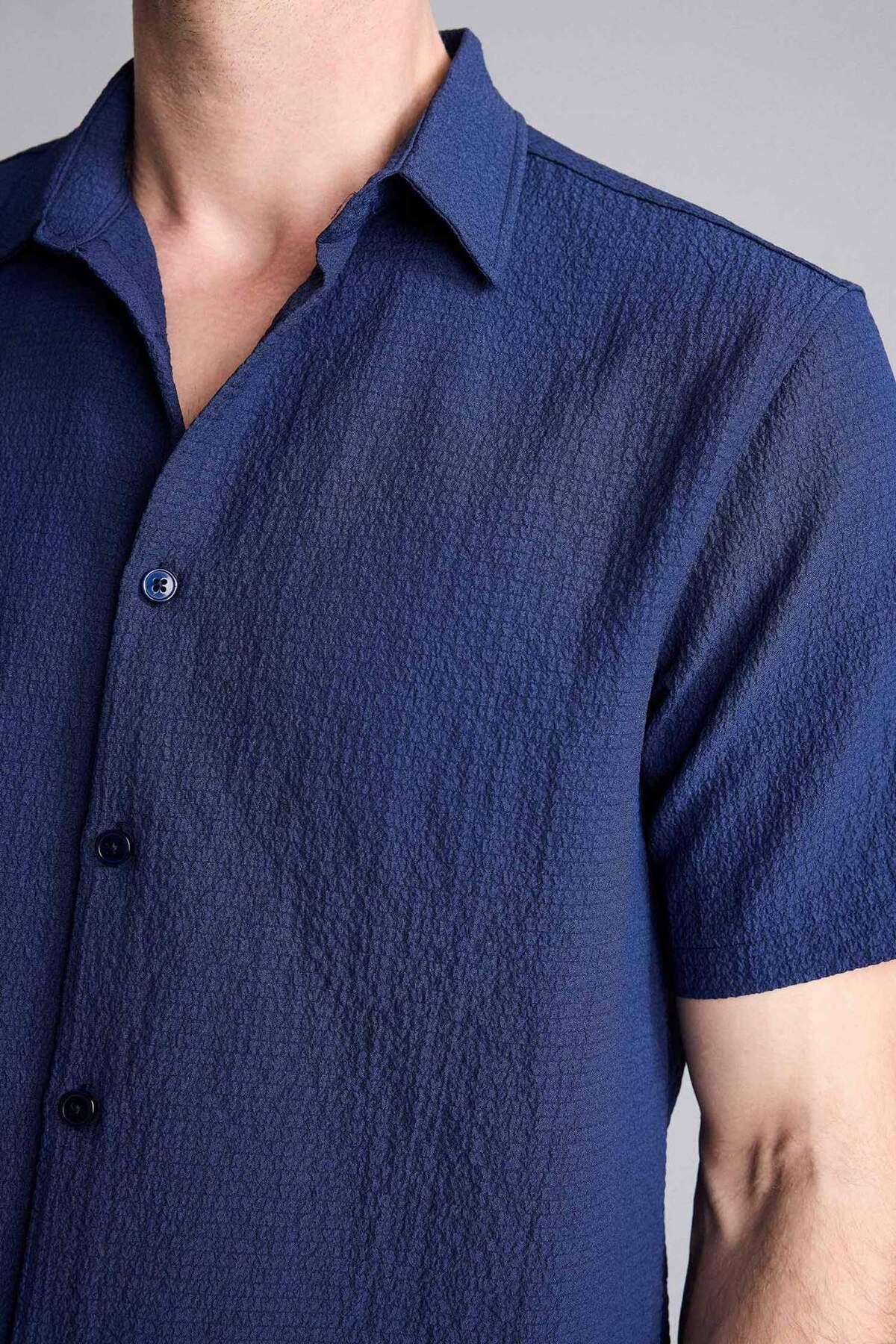 Regular Fit Polo Yaka Krinkıl Kısa Kollu Gömlek E1223AX26SM — سرمه‌ای — تصویر 3 از 4