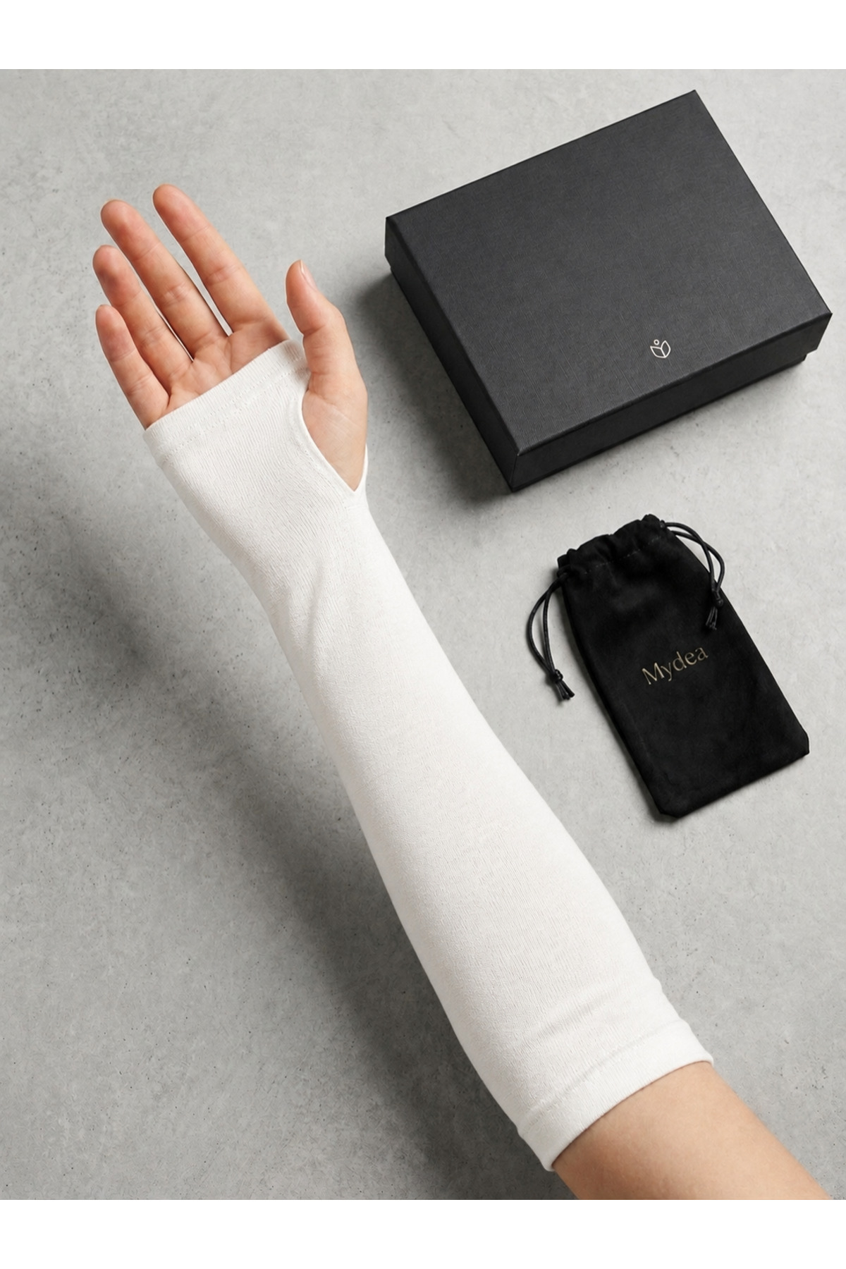 myDea Beyaz Parmak Geçmeli Kolluk Kol Uzatıcı, Esnek, Terletmeyen Tesettür & Spor Kullanım Paket İçeriği Çift El