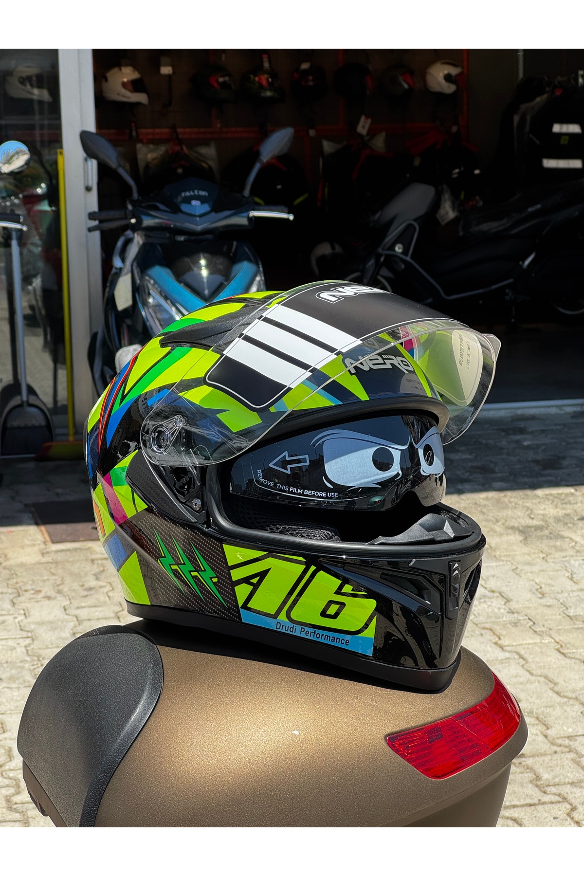 NERO FULLFACE KASK ECE VE DOT SERTİFİKALI (İNTERCOM UYUMLU)