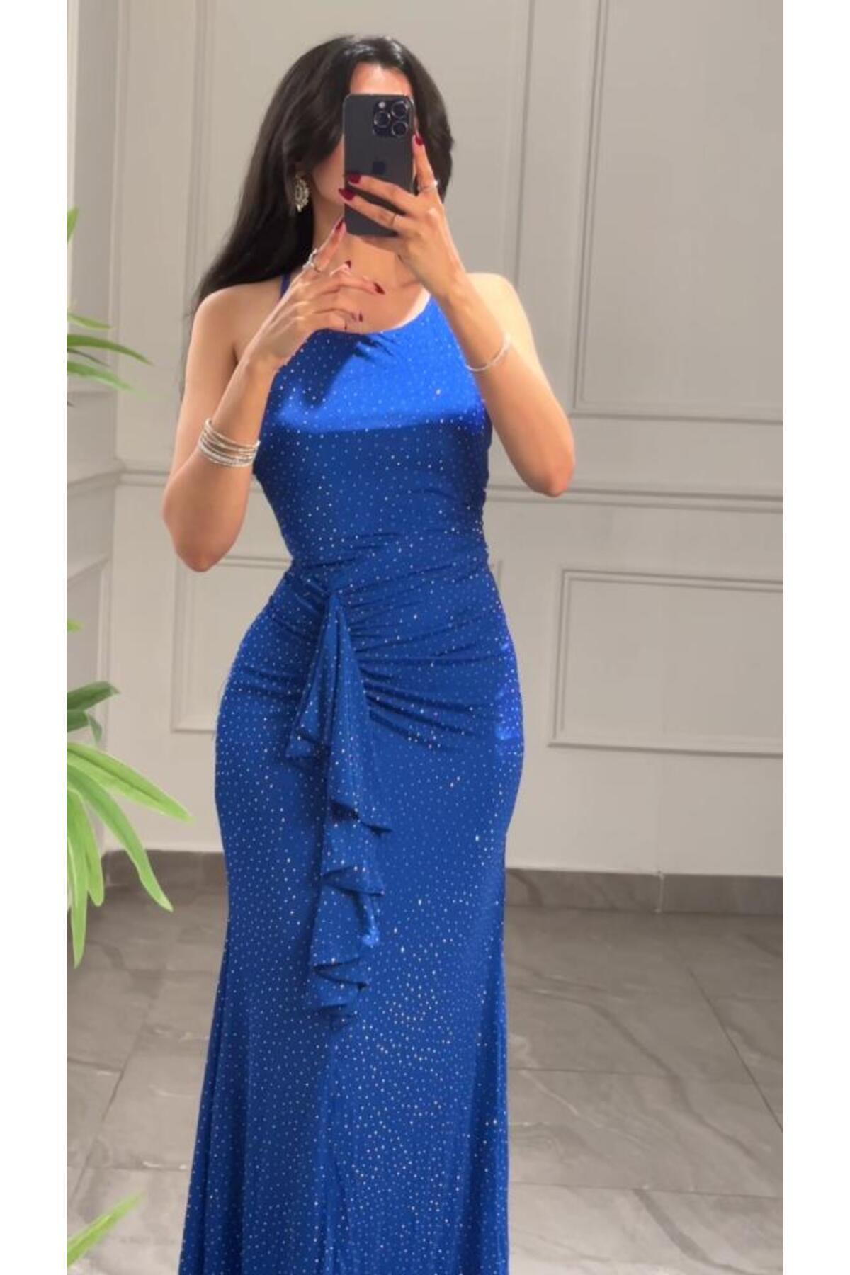 فستان سهرة نيلي