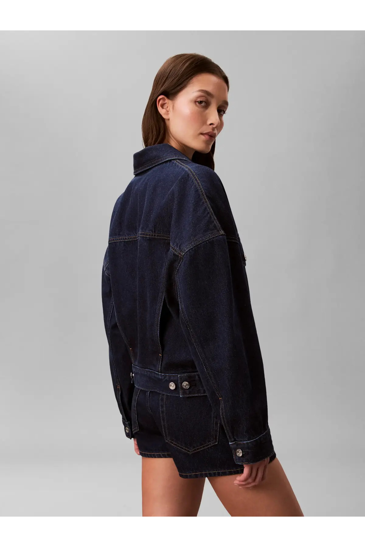 Calvin Klein RELAXED TRUCKER TRUE, GWI, XXS Kadın Lacivert Kot Ceket görsel 4