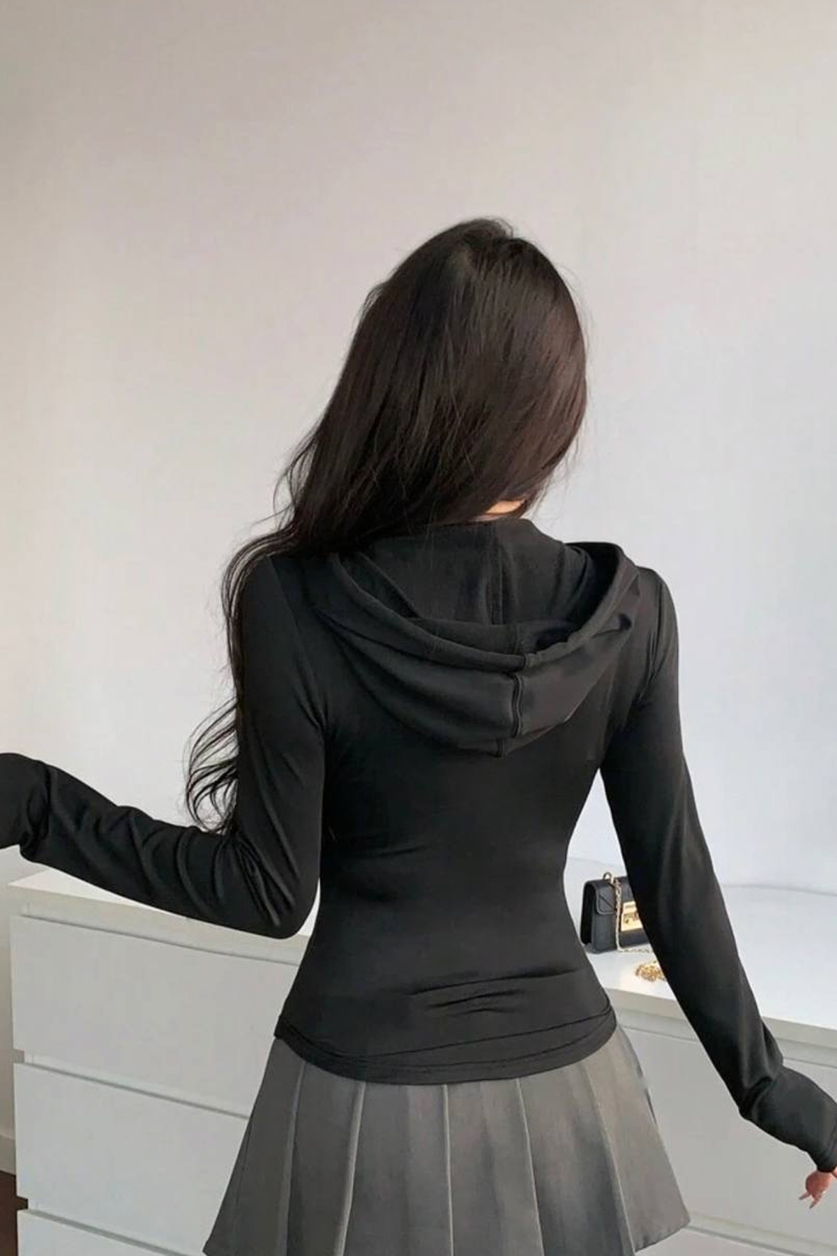 İlayda Toprak Vexa Siyah Kanguru Cepli Fermuarlı Slim Fit Bağcıklı Kapüşonlu Soft Esnek Uzun Kollu Spor Hırka görsel 7