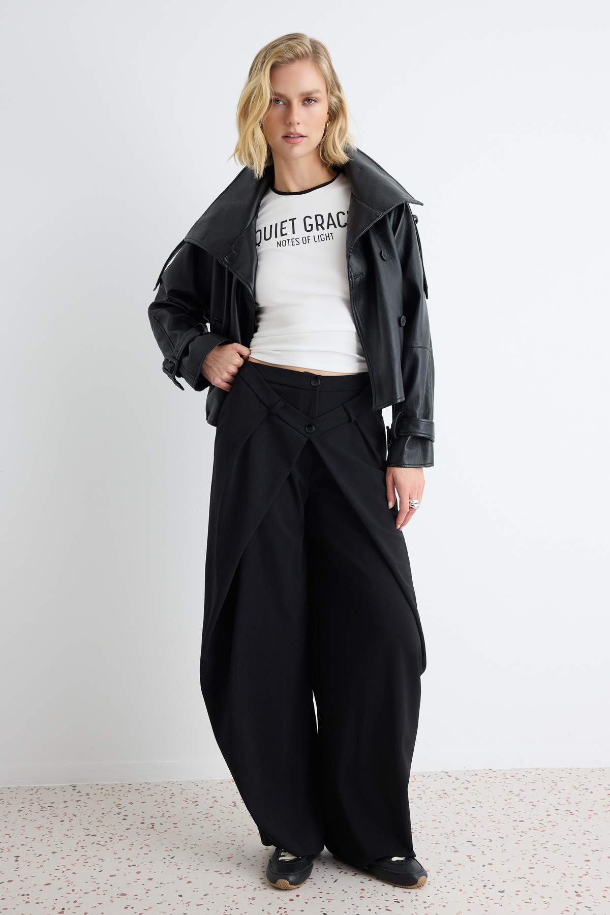 Trendyolmilla Siyah Düz Wide Leg Yüksek Bel Geniş Paça Uzun Krep Örme Pantolon TWOAW27PL00006