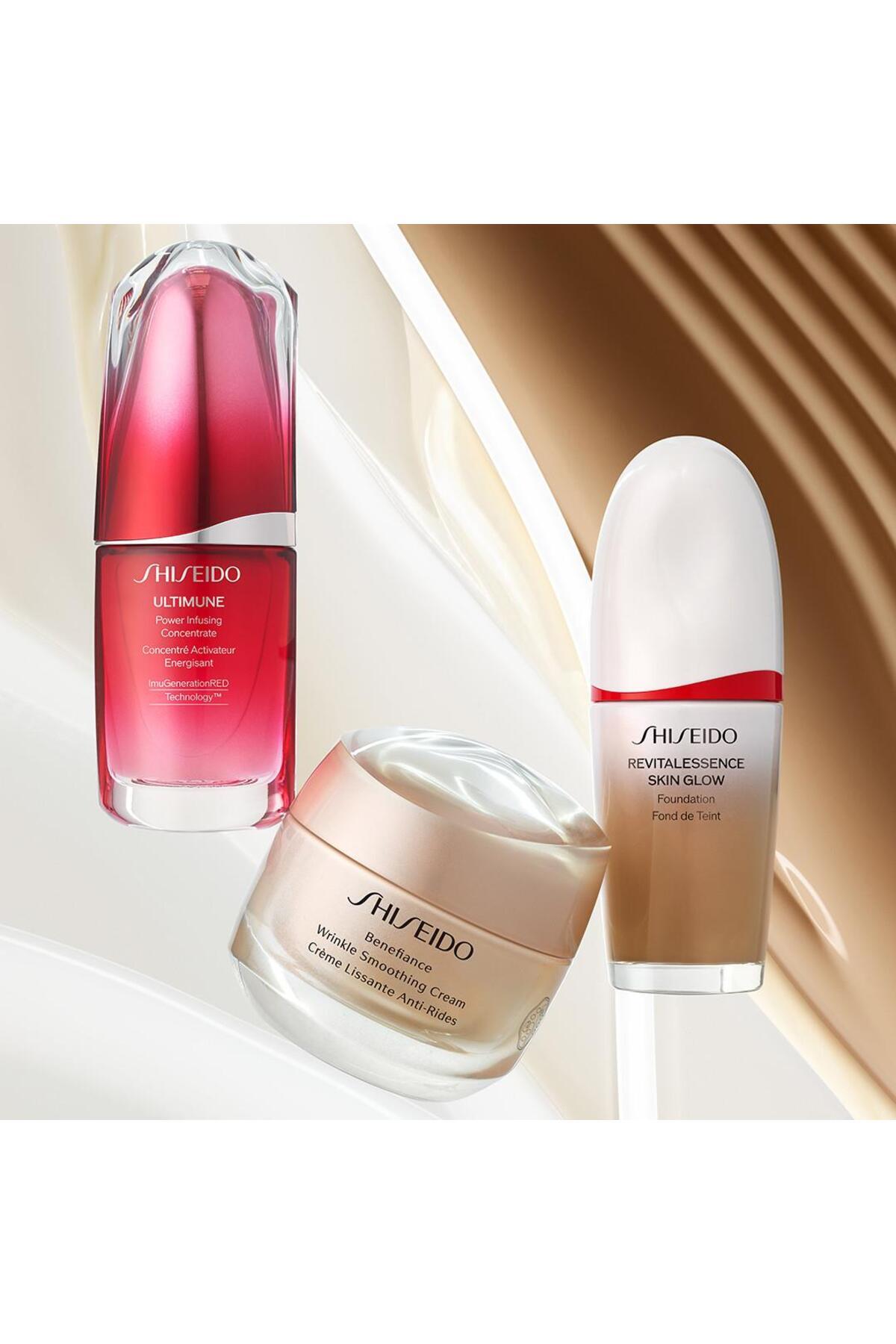 Revitalessence Skin Glow Foundation 140 — رنگارنگ 19345 — تصویر 8 از 8