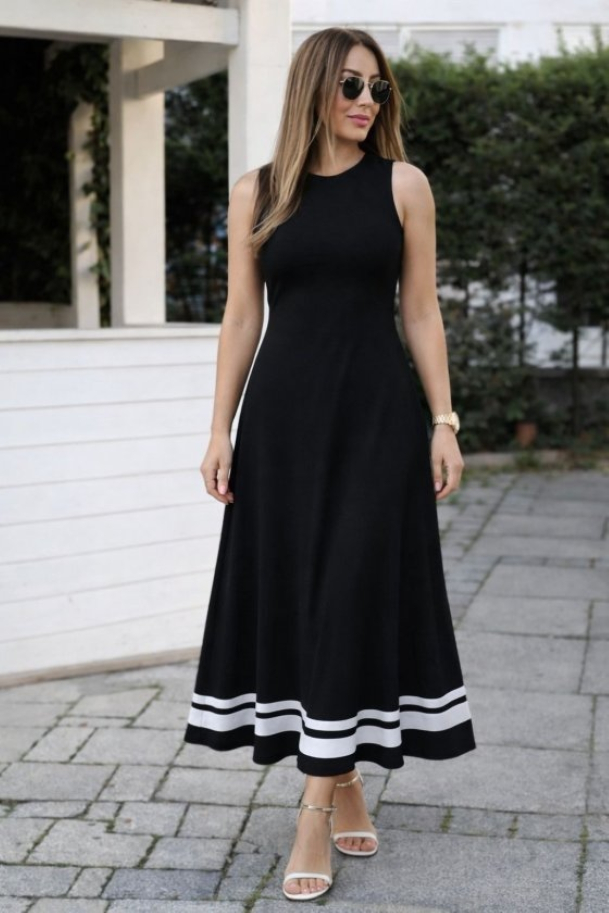 Women's Long Viscose Dress with Strap, Round Neck, Striped Skirt End