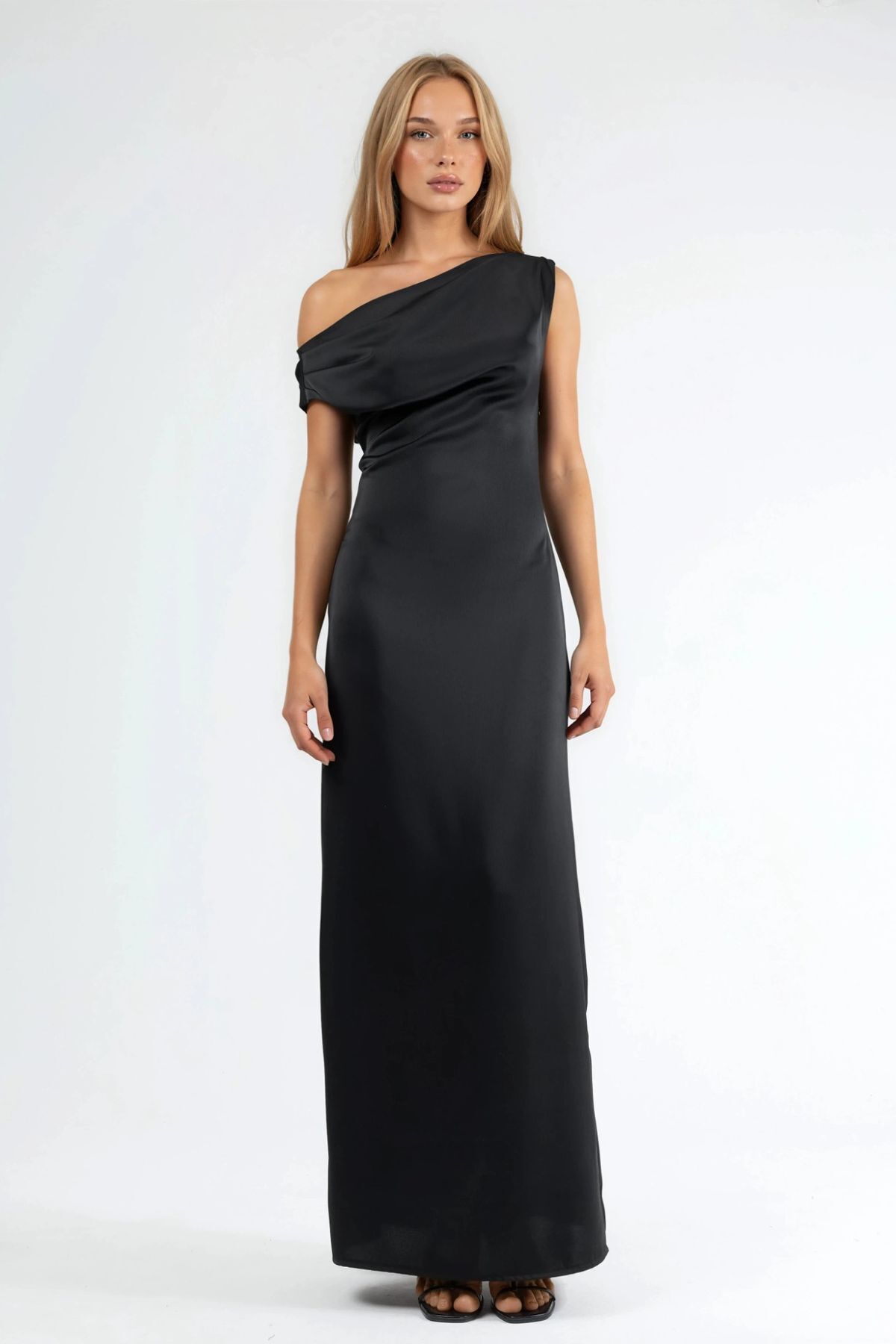 Hiccup Asimetrik Yaka Bodycon Saten Maksi Elbise görsel 8