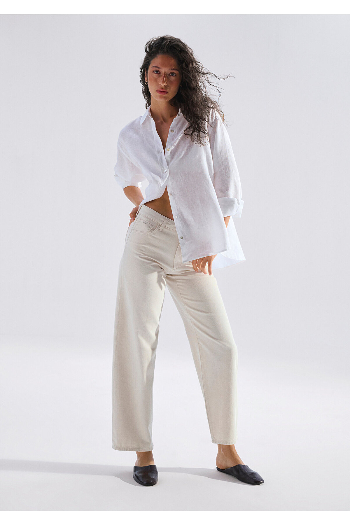 Leila Edition Linen Ecru Jean Trousers 1010600-A3173