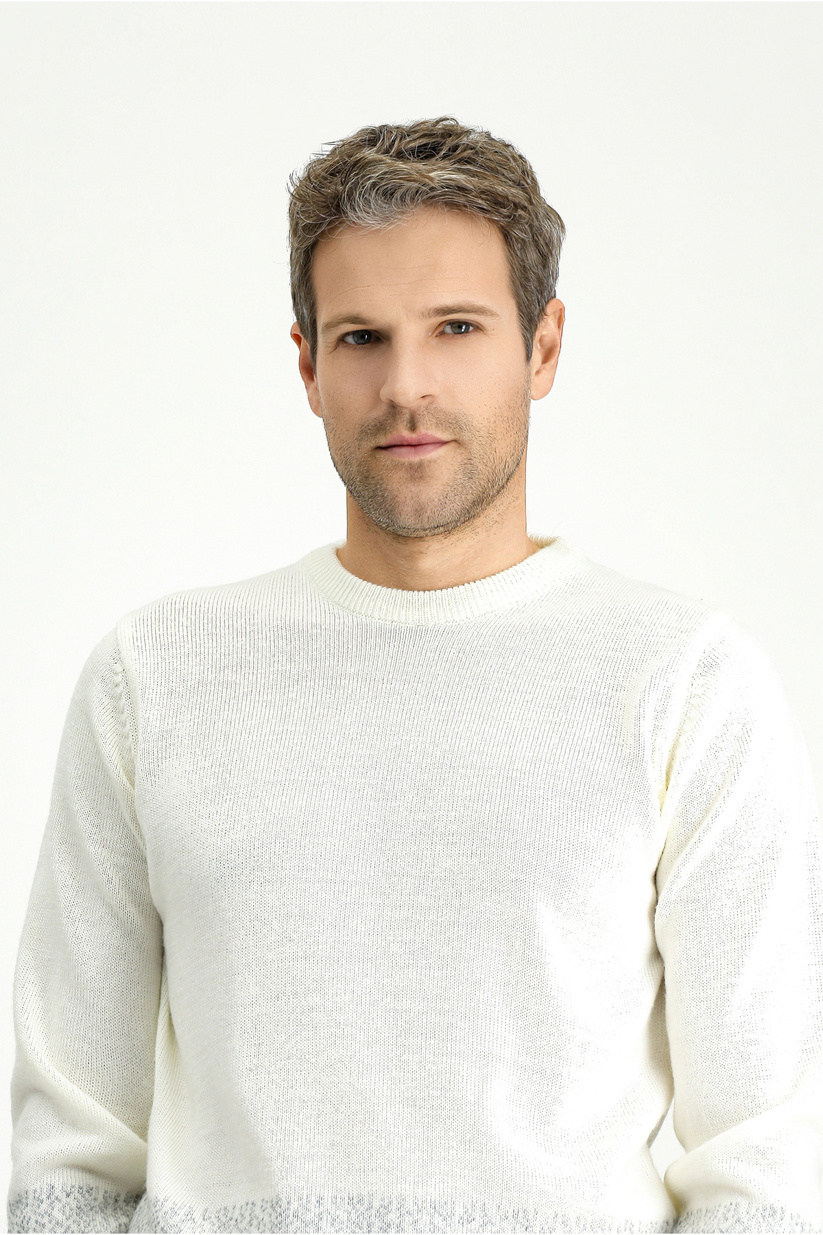 Bisiklet Yaka Regular Fit Desenli Triko Kazak — بژ KK25DGN3DS002 — تصویر 4 از 7