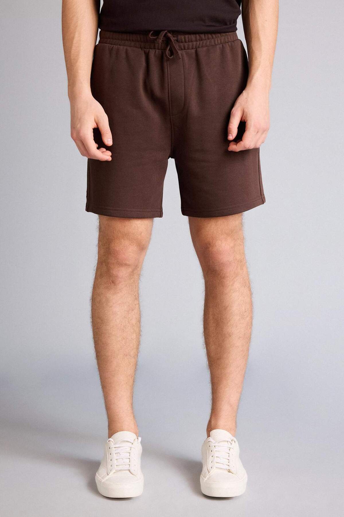 DeFacto Regular Fit Düz Paça Beli Bağcıklı Cepli Basic Şort B8672AX26SM görsel 3