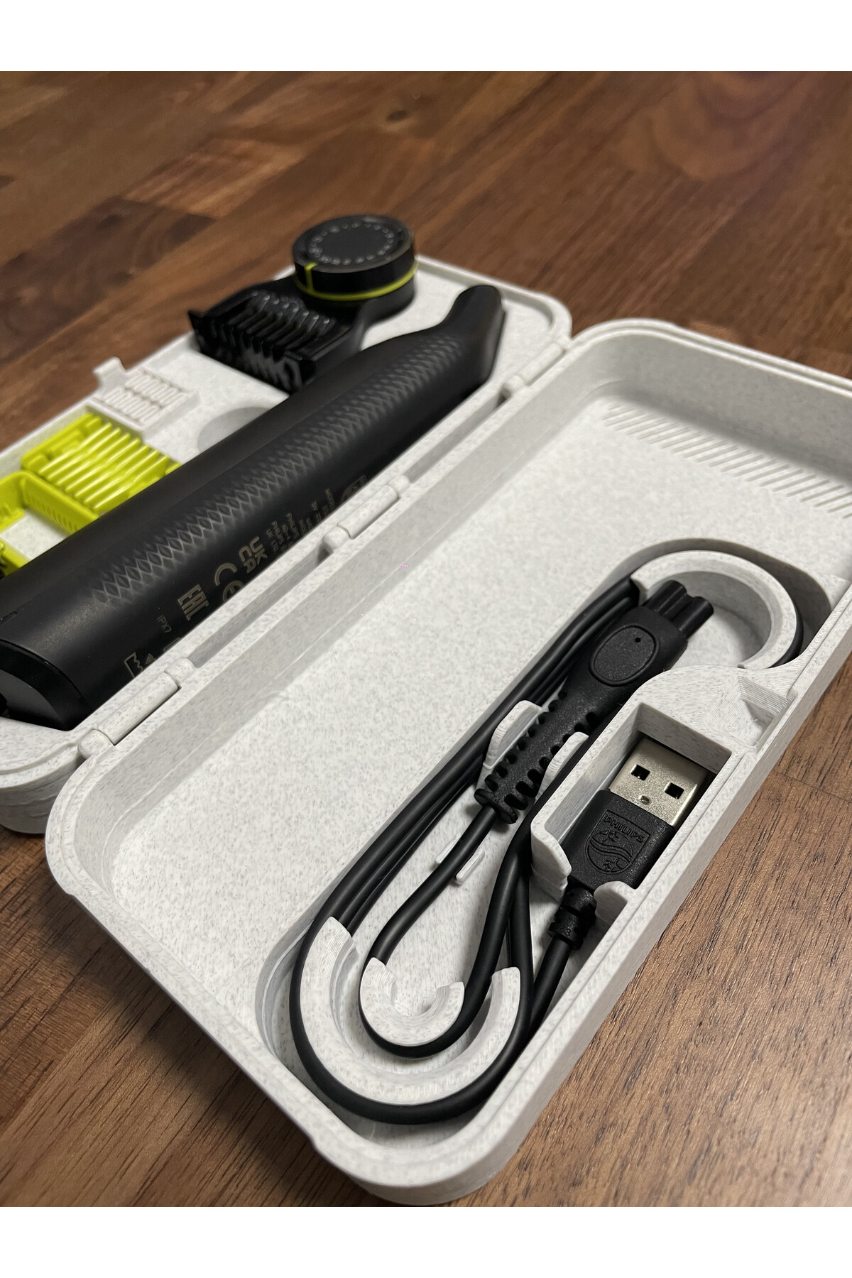Devotech Philips OneBlade Pro 360 Uyumlu Sert Taşıma Kılıfı Mermer