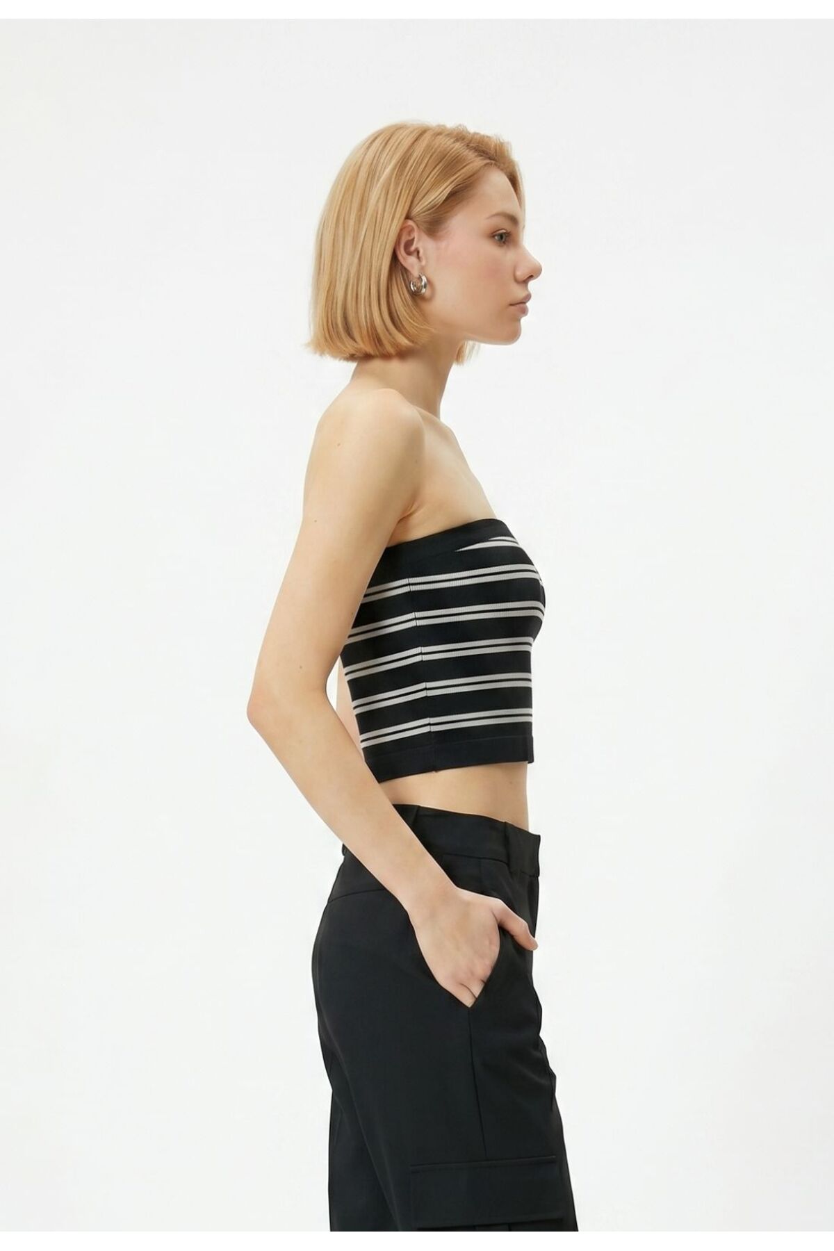 Formactive Kadın Çizgili Likralı Straplez Büstiyer Bluz, Esnek Kumaşlı Crop Top, Vücuda Oturan Şık Yazlık Atlet 1993 görsel 3