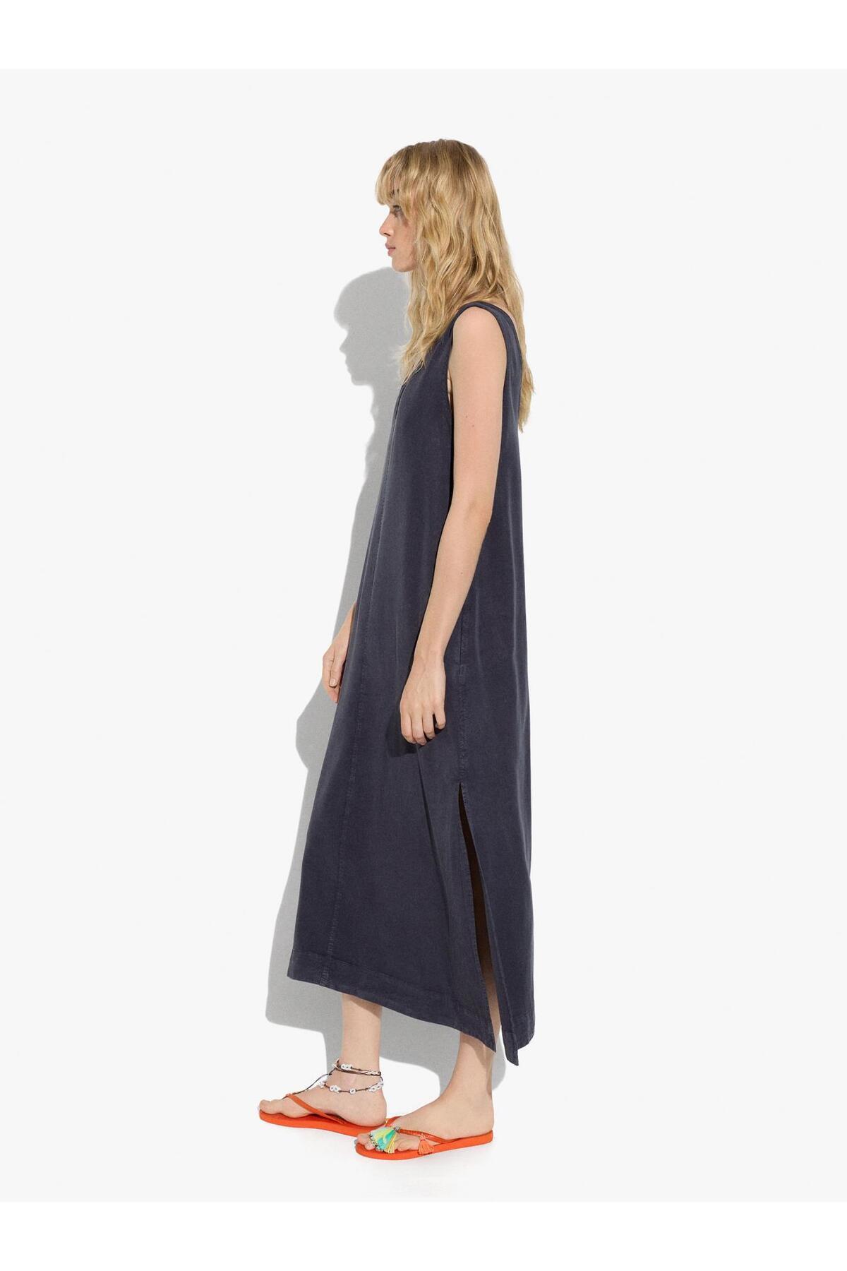 Women's Flowing Dress 100% Lyocell