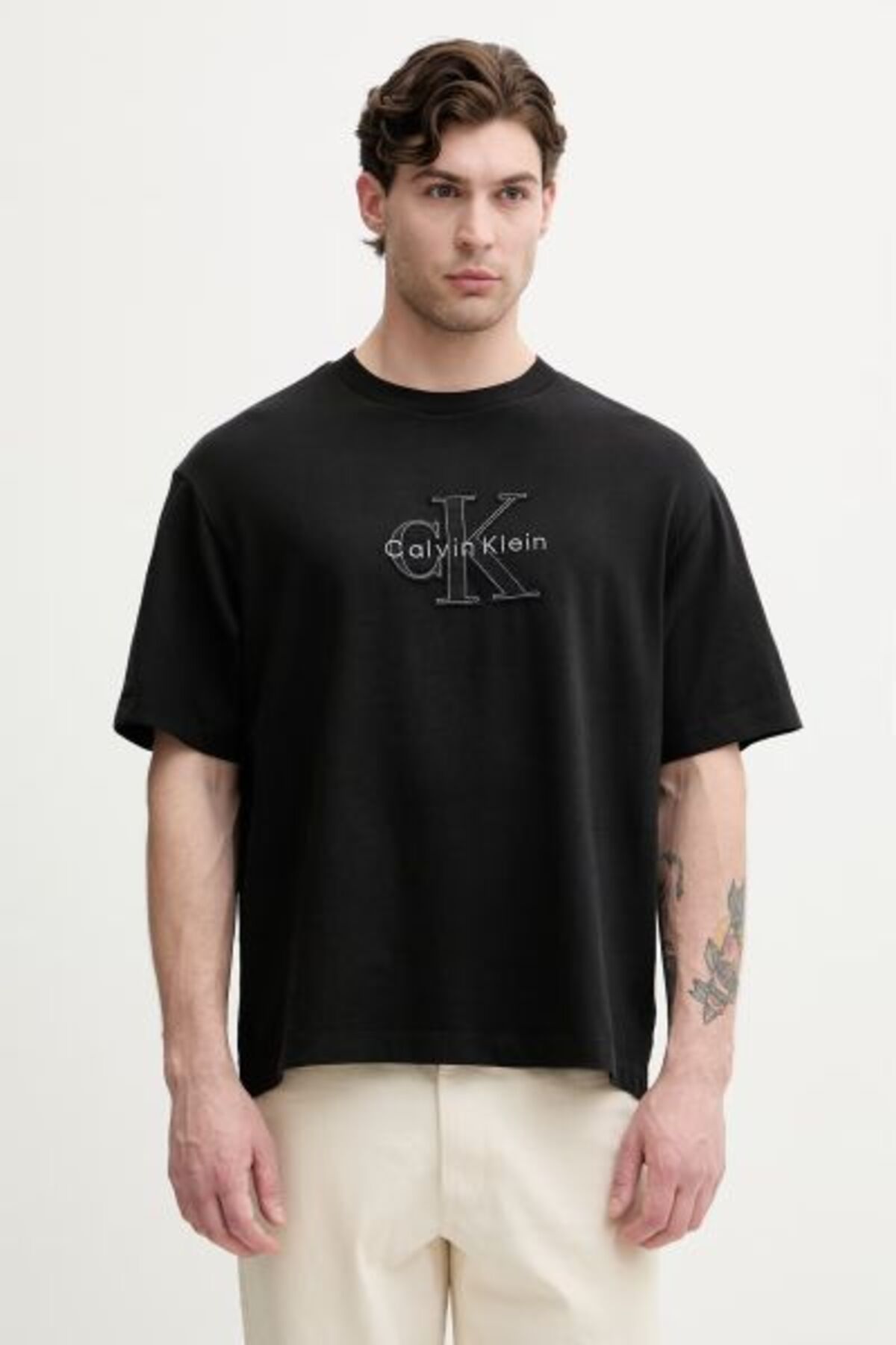 تیشرتمردانهCalvin Kleinمشکی