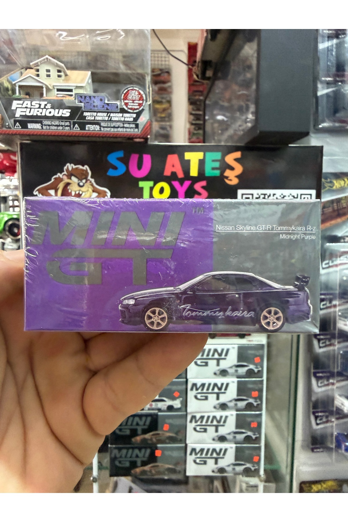 mini gt Nissan Skyline GT-R (R34) Tommykaira R-z Midnight Purple
