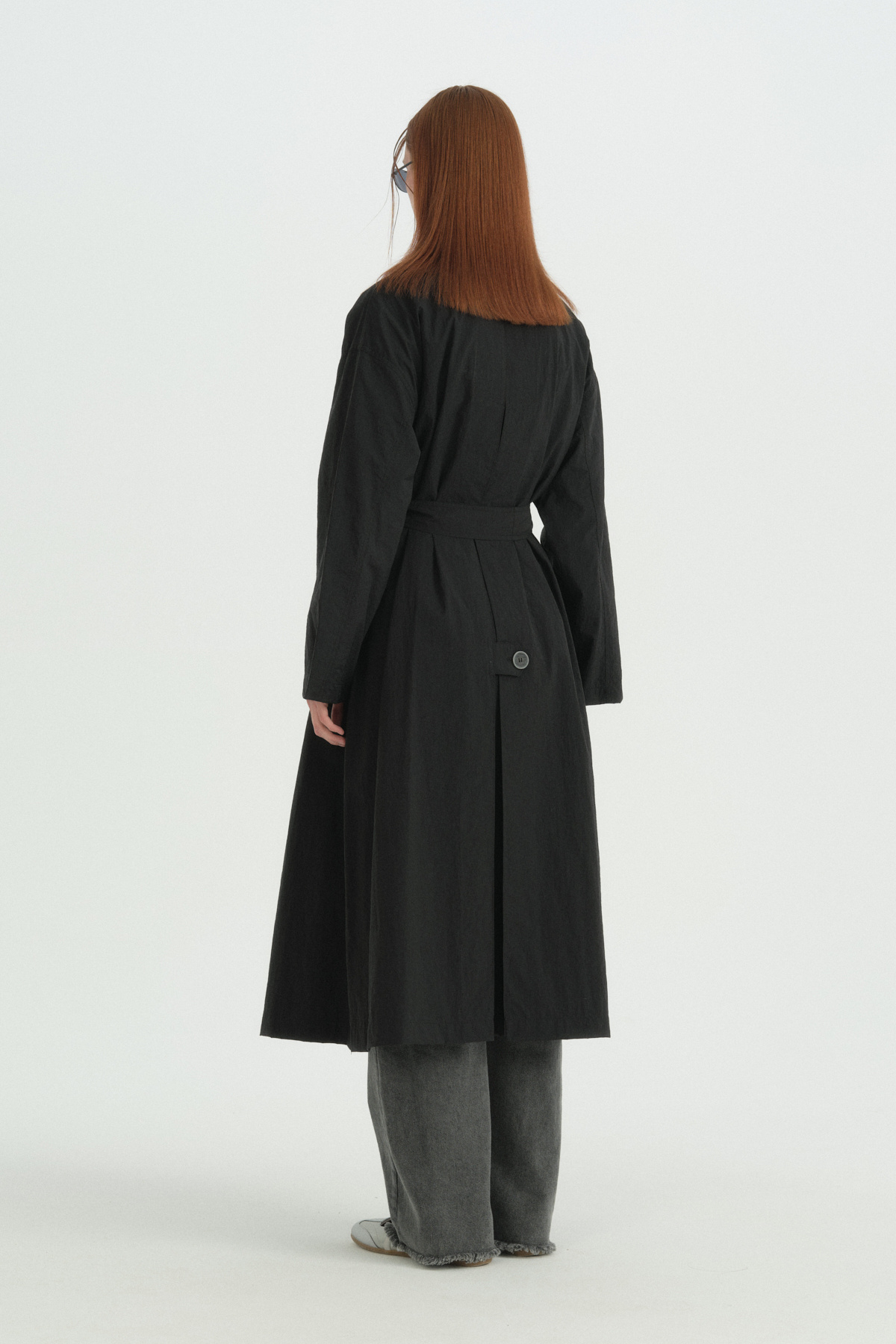 Nihan Düğme Detaylı Kuşaklı Oversize Trençkot - Siyah görsel 4