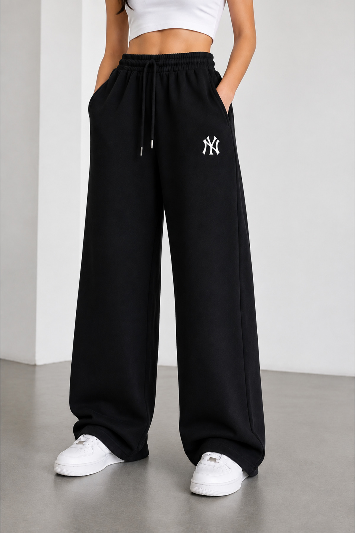 yx yustex sport 2'li Kadın NY Baskılı Eşofman Altı (Siyah-Gri) Oversize Kalıp Bol Paça görsel 3