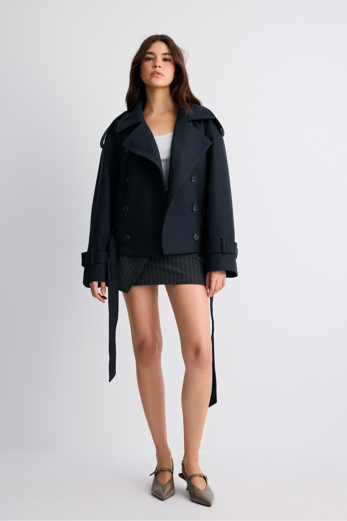Stradivarius Yumuşak dokulu oversize trençkot görsel 2