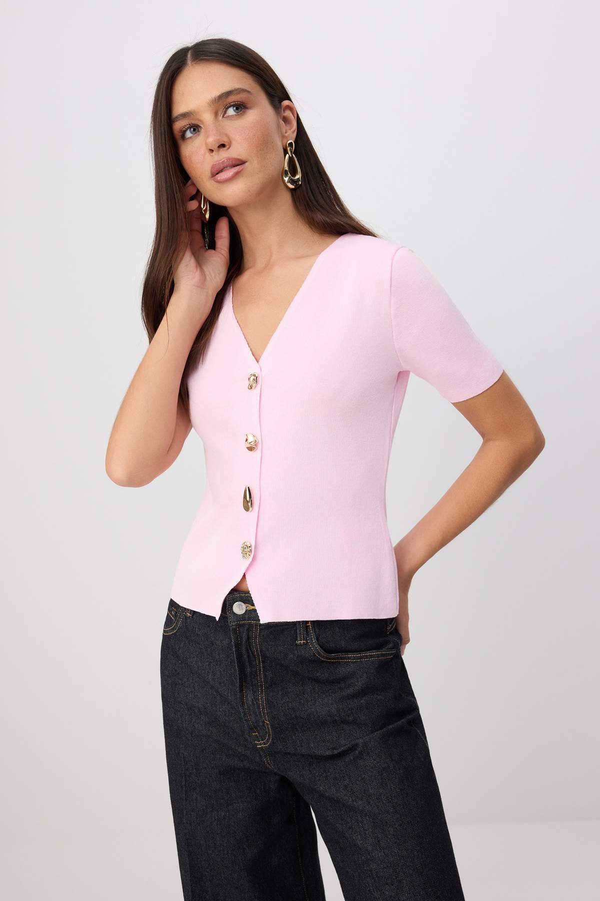 Trendyolmilla Pembe Düğme Detaylı V Yaka Triko Bluz TWOSS26BZ00129