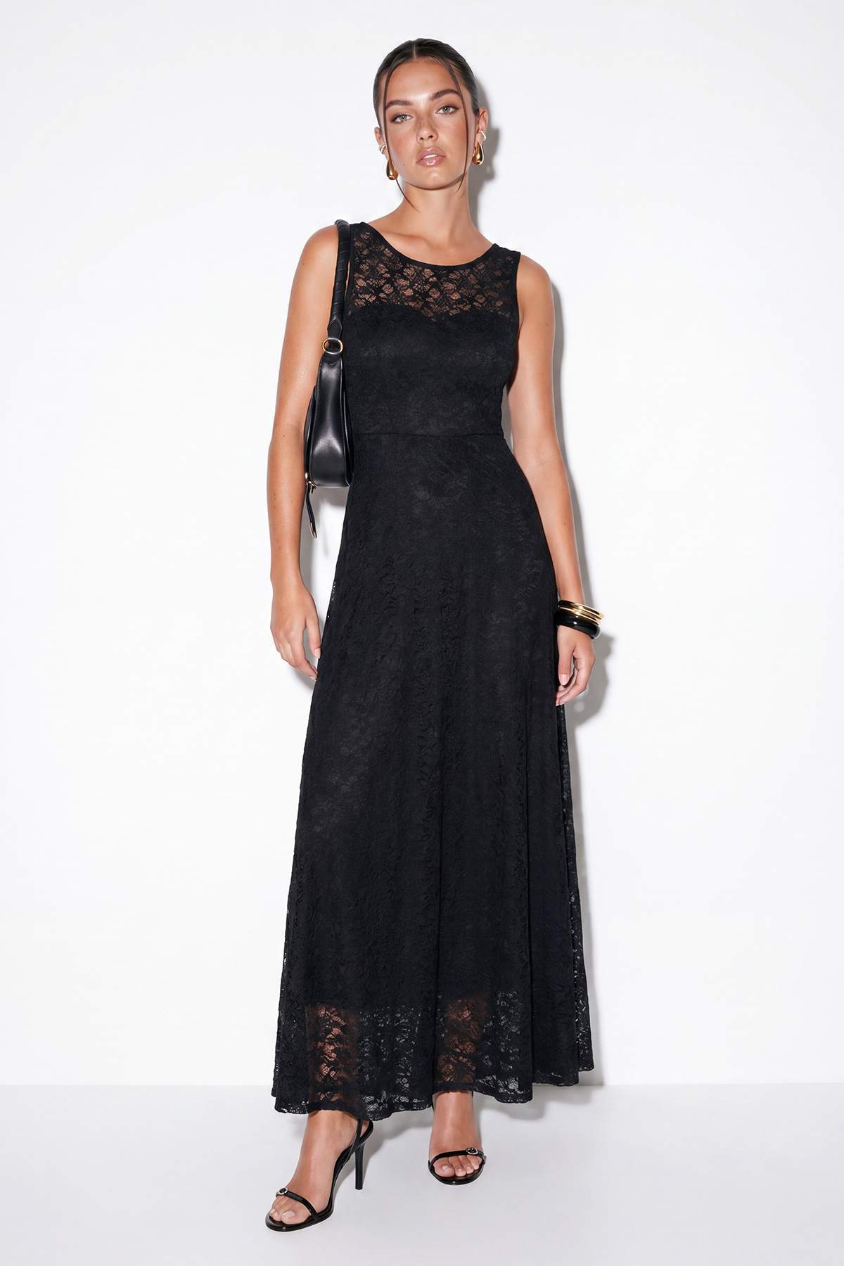 Drop by Trendyolmilla Siyah Dantel Askılı Maxi Boy Sırtı Dantelli Astarlı Davet Elbisesi TDRSS26EL00072