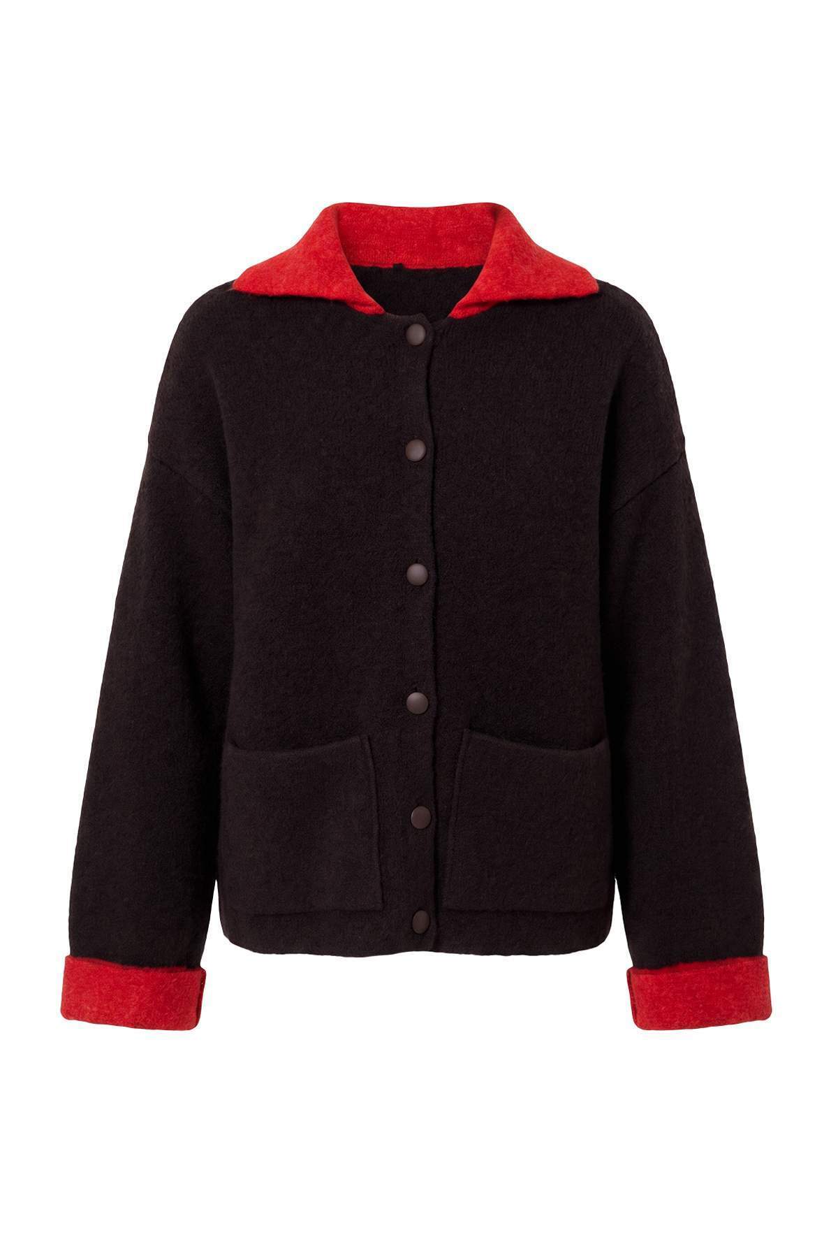 Trendyolmilla Kahverengi Kırmızı Yakalı Oversize Yumuşak Dokulu Triko Hırka TWOAW27HI00026