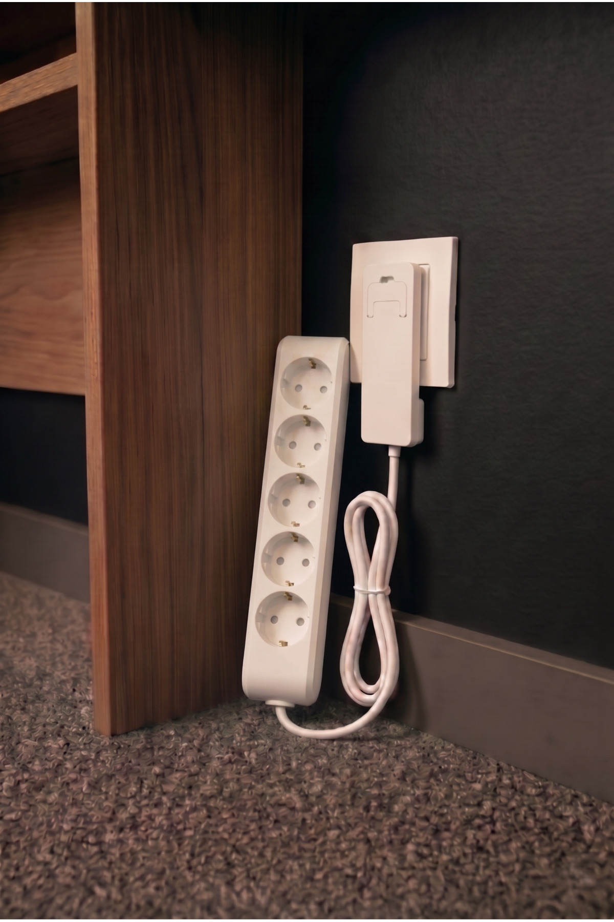 Ultra Thin Plug Extension Cable 5-Piece (1.5M) Stylish And Practical Solution For Narrow Spaces!