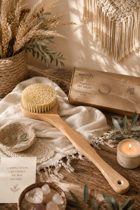 SERENITY WELLBEING Vücut Fırçası Vehan Tampika Otu- Uzun Saplı