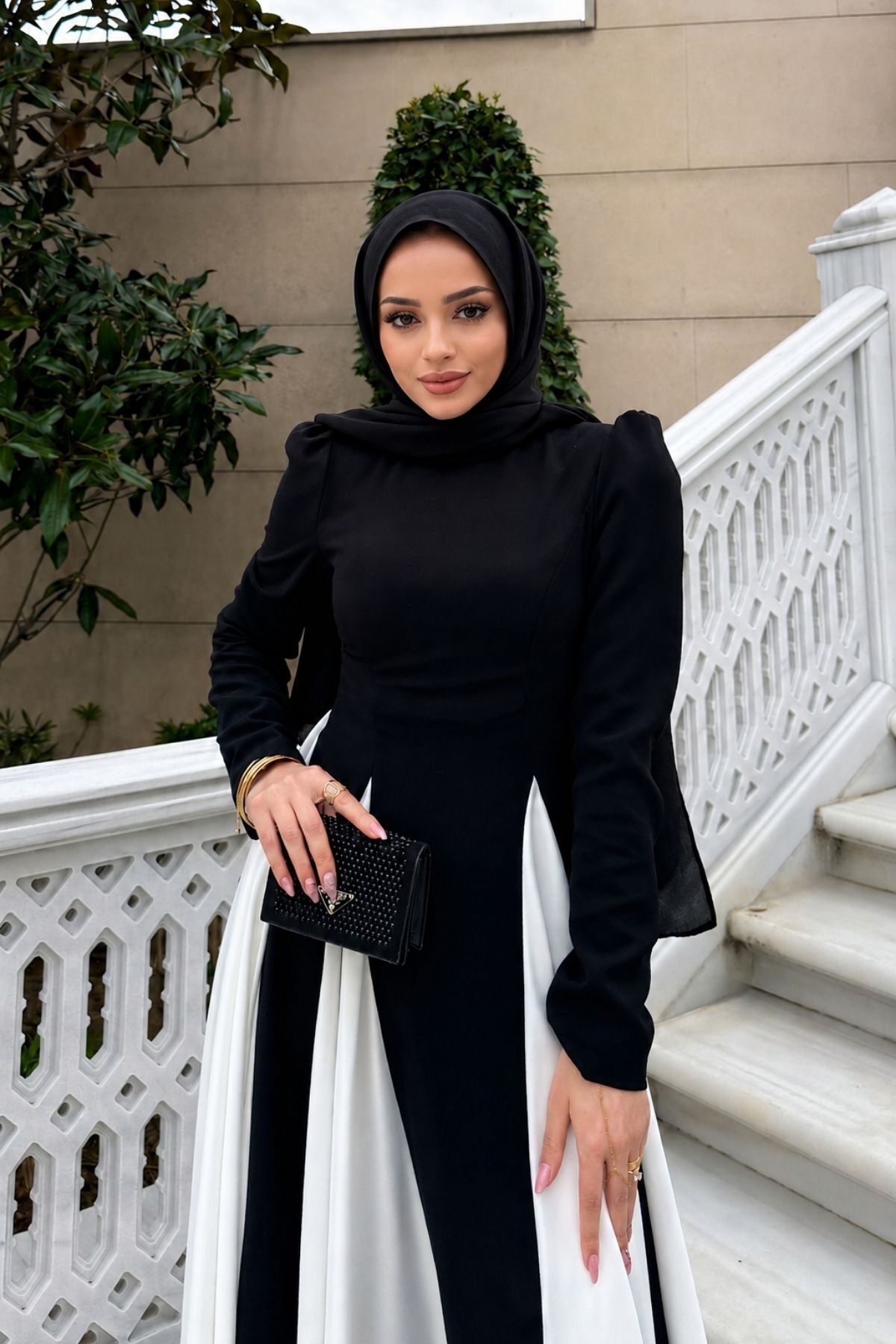 Tesettür Elbise Siyah Eteği Beyaz Çan Elbise Tesettür Abiye Elbise Tesettür Mezuniyet Elbisesi 6
