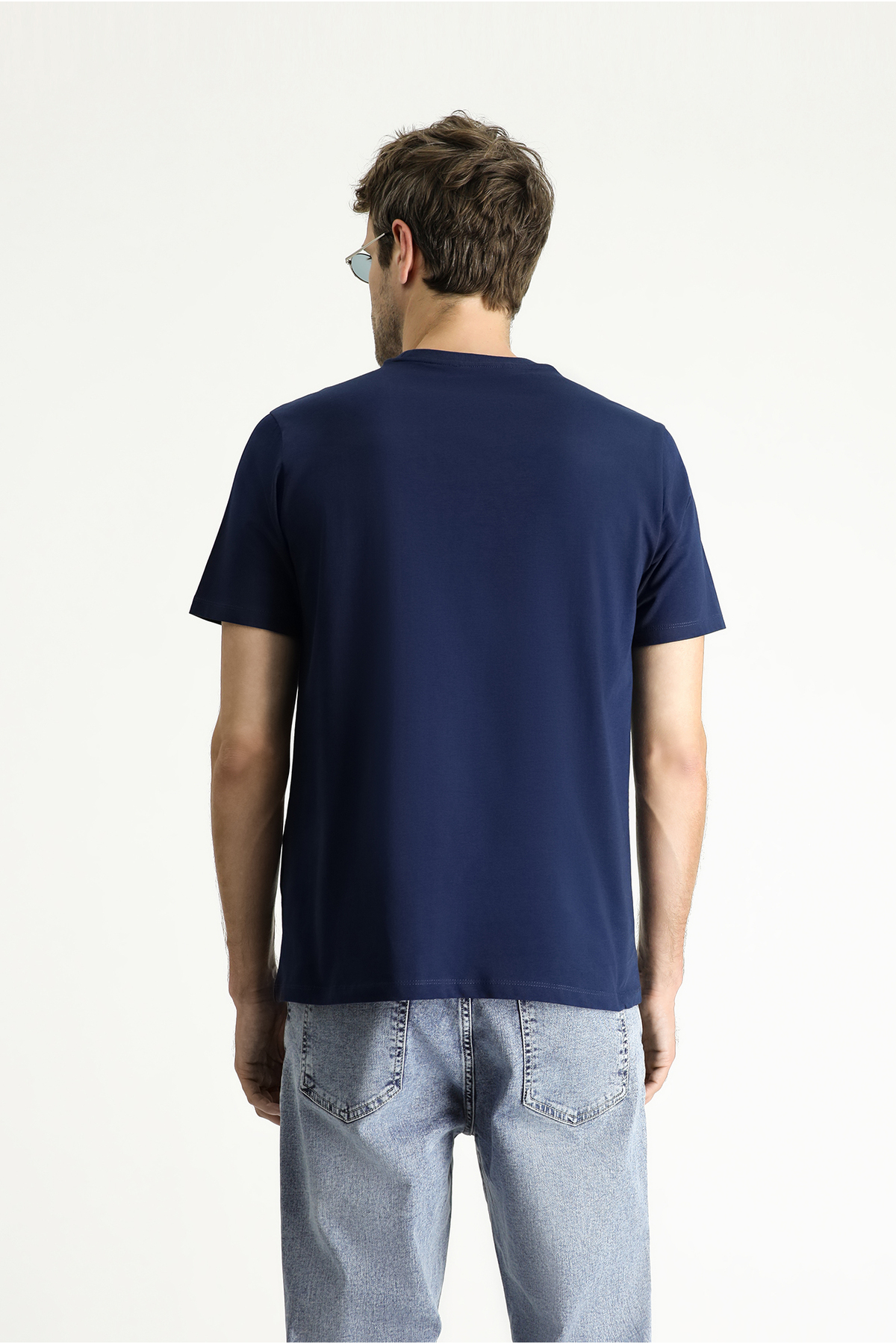 Kiğılı Bisiklet Yaka Regular Fit %100 Pamuk Süprem Basic Tişört görsel 4