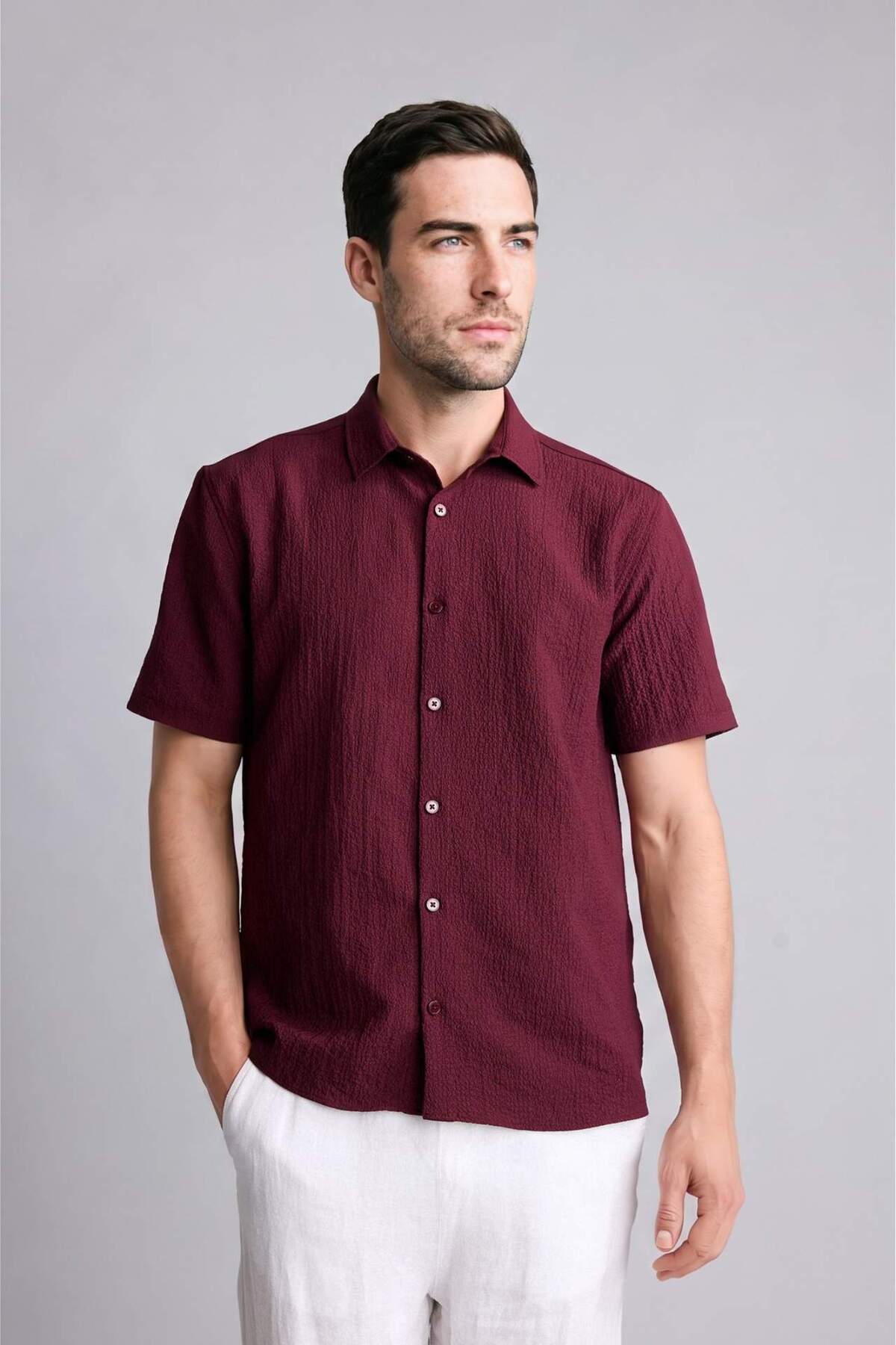 Regular Fit Polo Yaka Krinkıl Kısa Kollu Gömlek E1223AX26SM — زرشکی — تصویر 3 از 5