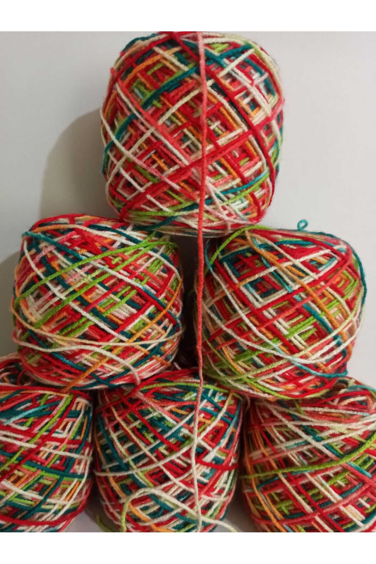Wool Acrylic Color Toggle Batik Knitting Yarn (Multicolor) 100gr