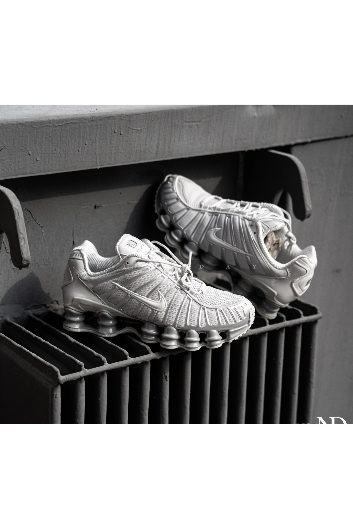 کفش ورزشی SHOX TL سفید 'PHTN DUST' - فروشگاه ورزشی نایکی کفش اسنیکر Nike