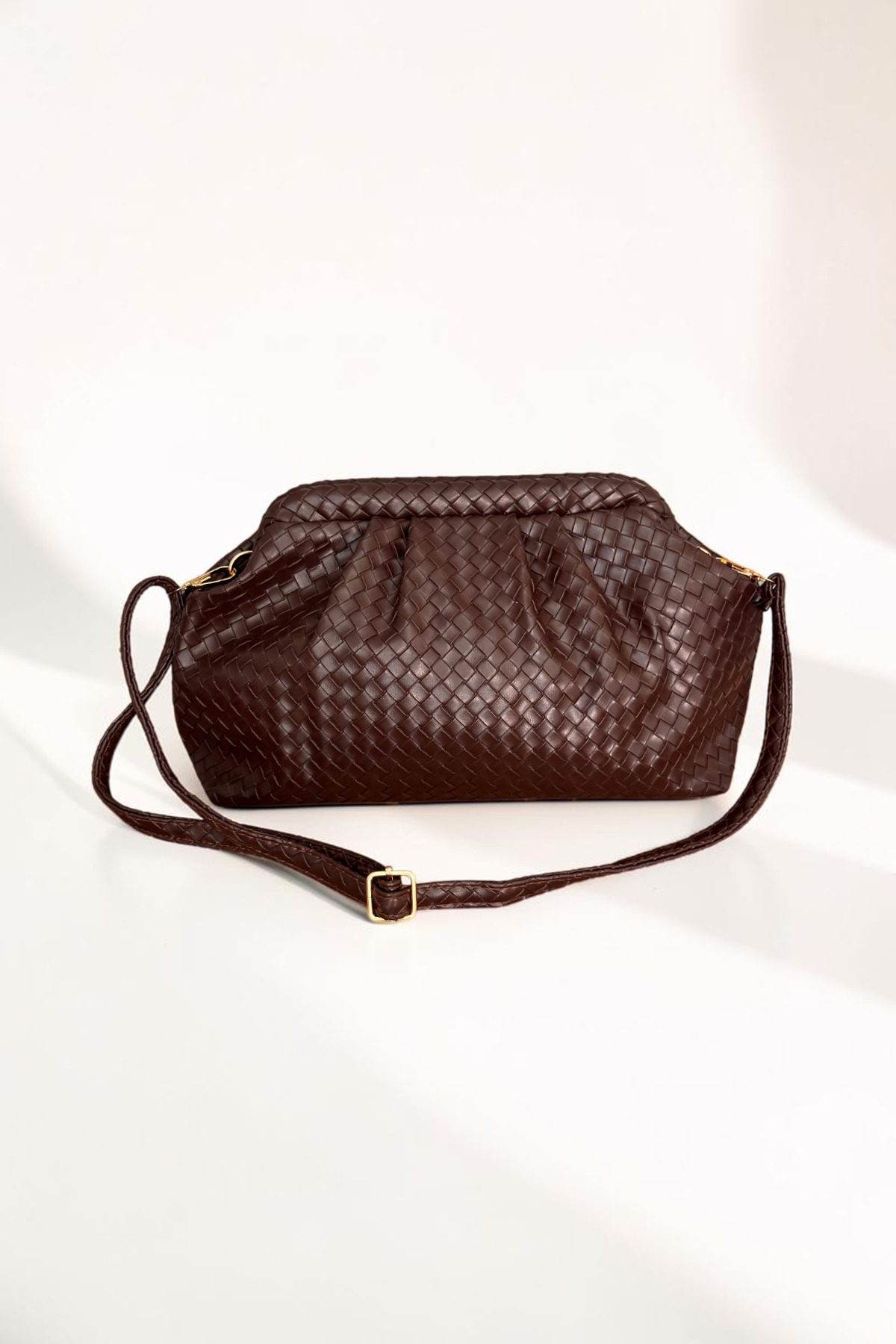 Classbag Kadın Kahverengi Örgü Desenli Portföy&Clutch ve Ayarlanabilir Askılı Omuz Çantası görsel 4