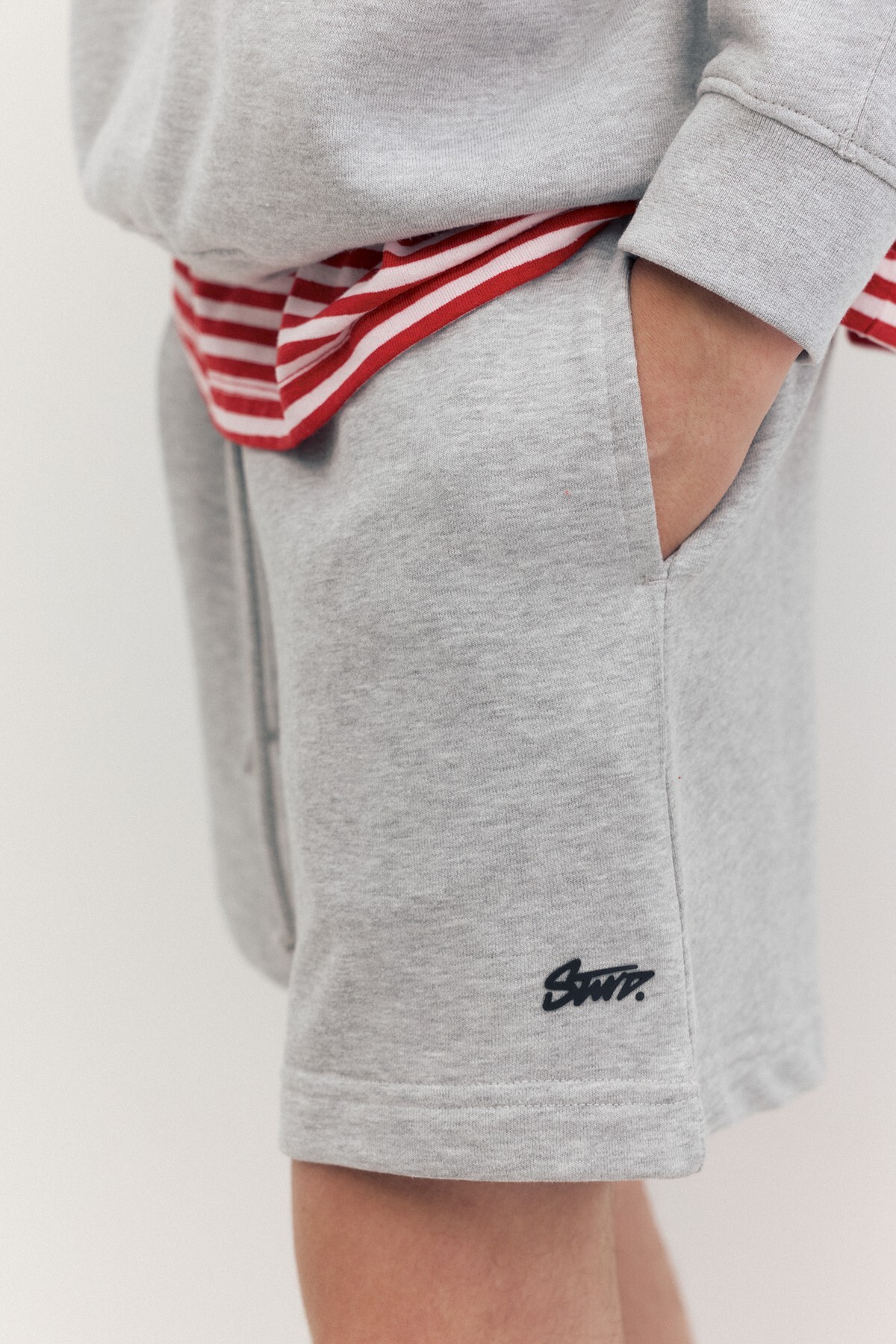 Pull & Bear STWD jogger bermuda şort görsel 6
