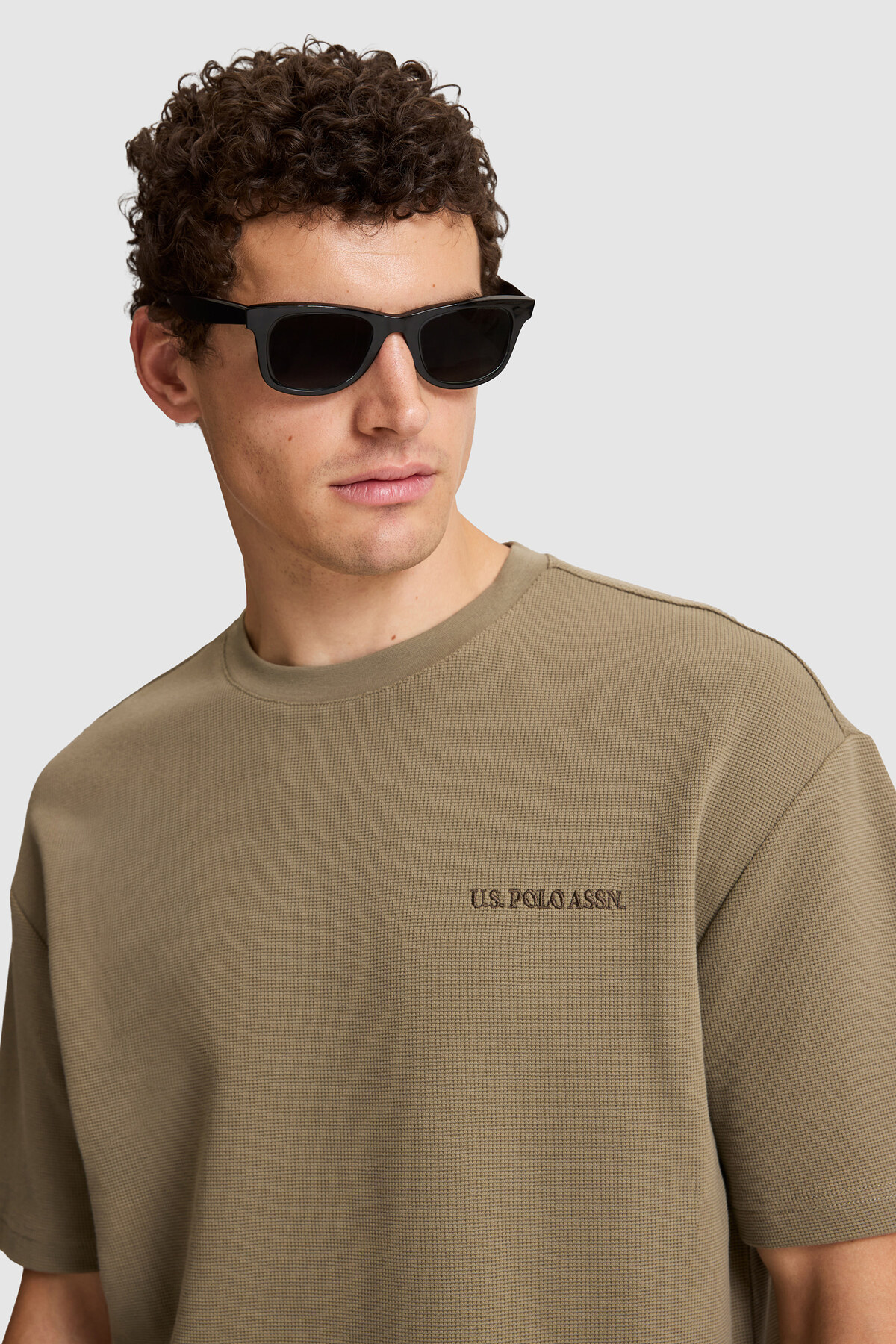 U.S. Polo Assn. Erkek Haki Comfort Fit Bisiklet Yaka Tişört 50326950-VR027 görsel 2