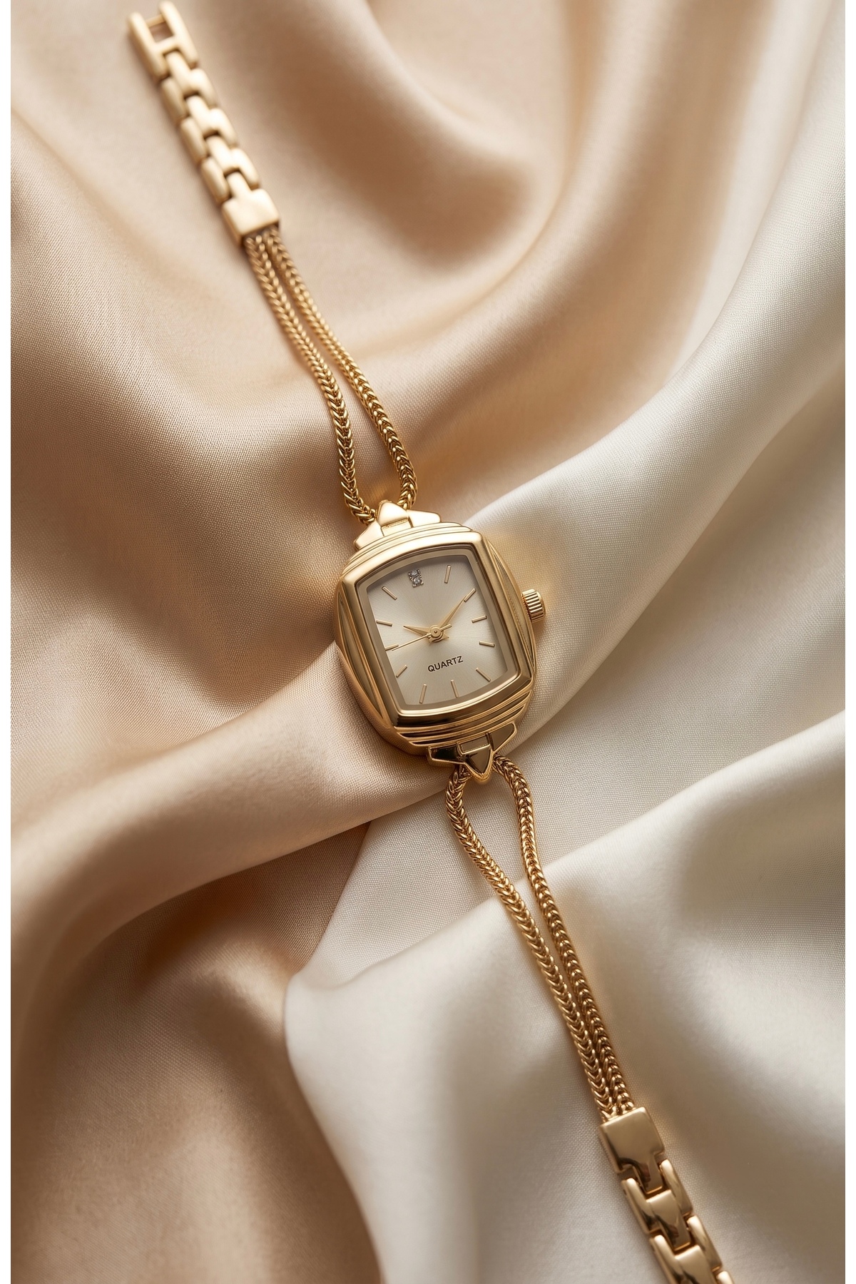 KLISHE Butik Kadın Çelik Saat Gold Renk Vintage Old Money Premium Luxury Zarif Şık Kadın Kol Saati | Limited Edition 2026 görsel 2
