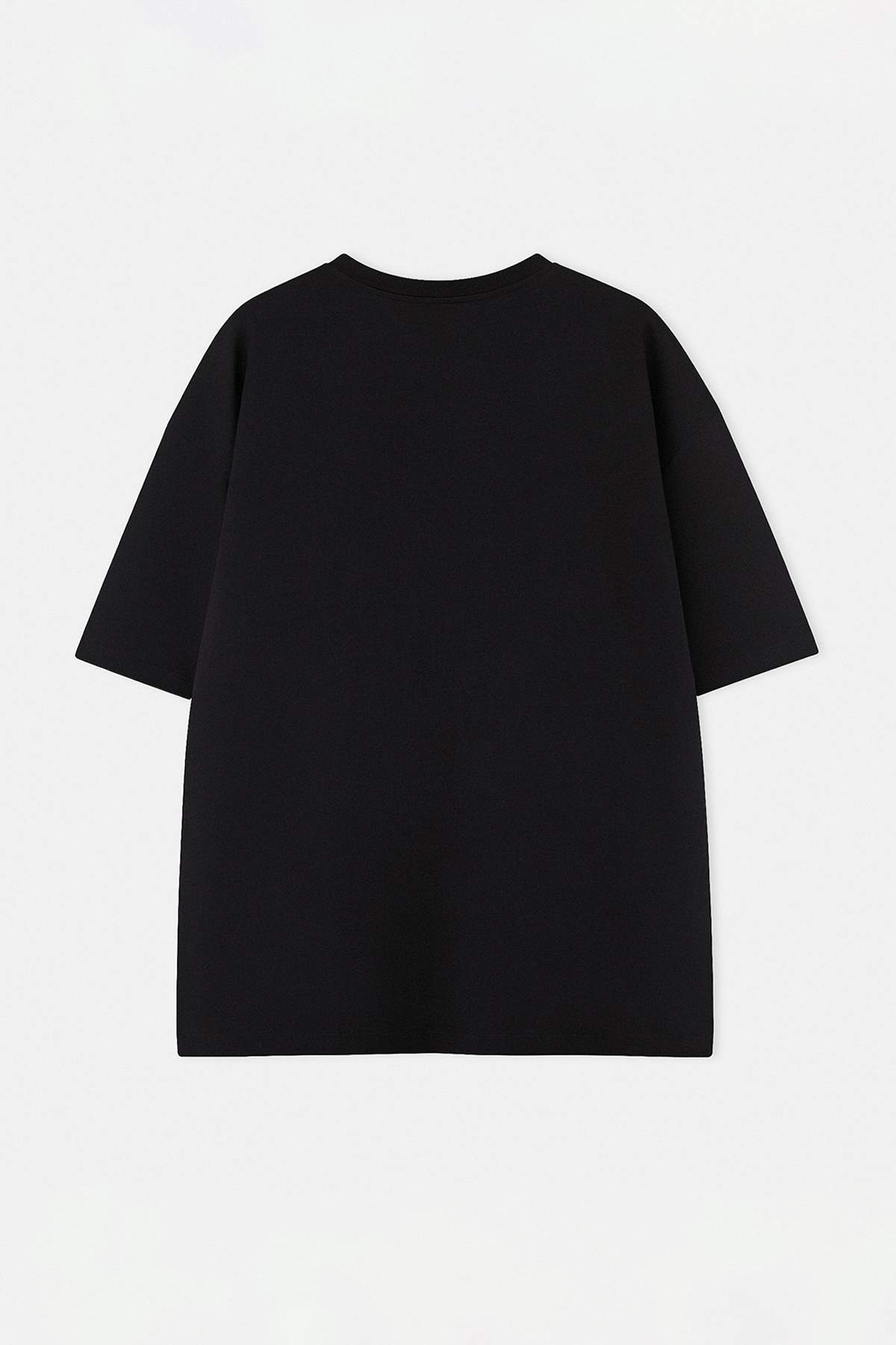 muska-oversize-majica-sa-printom